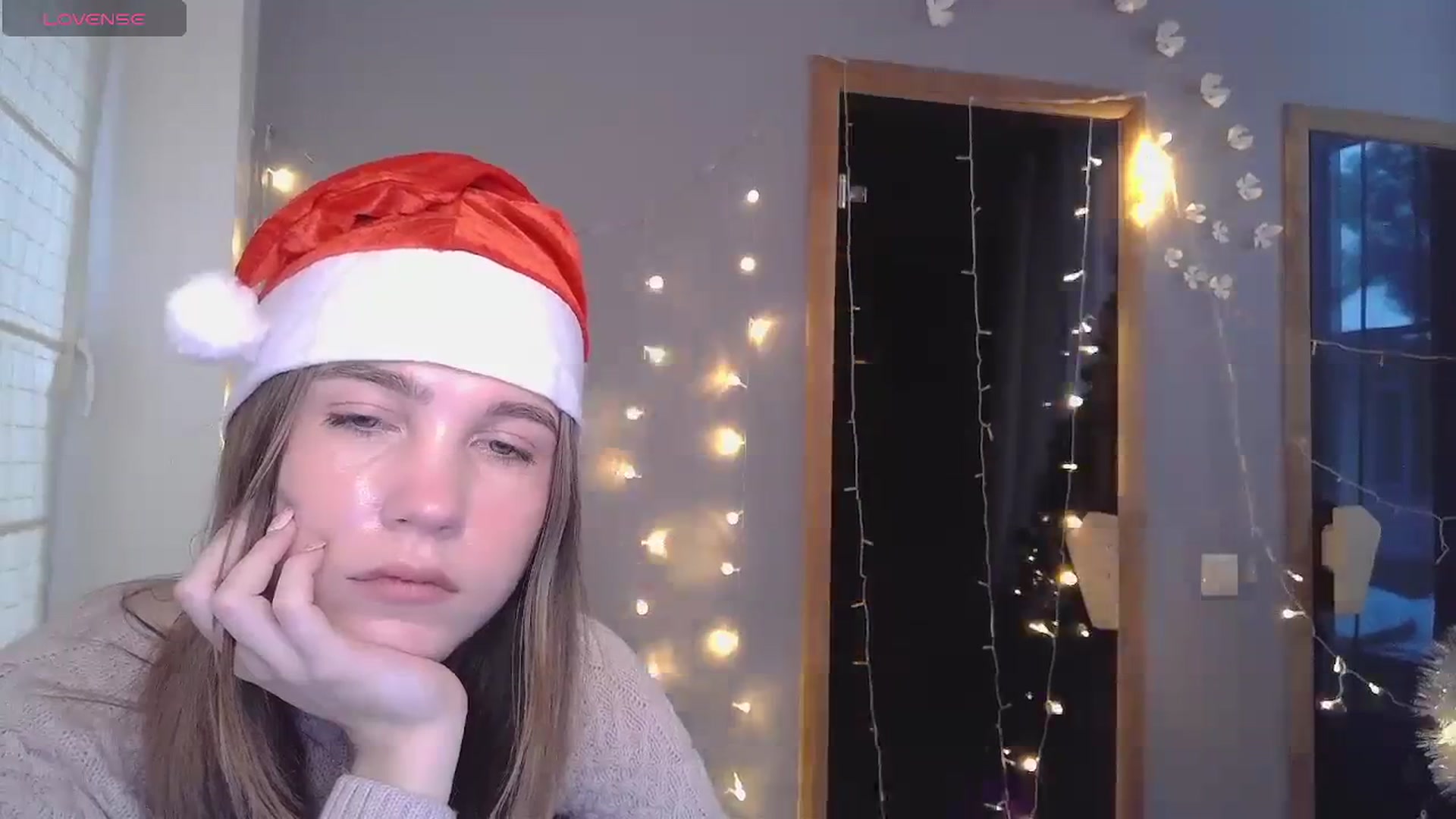 Gallery image thumbnail from Kate_Lewiss's myfreecams stream on, 12/25/2023, 10:33 image 5 of 20