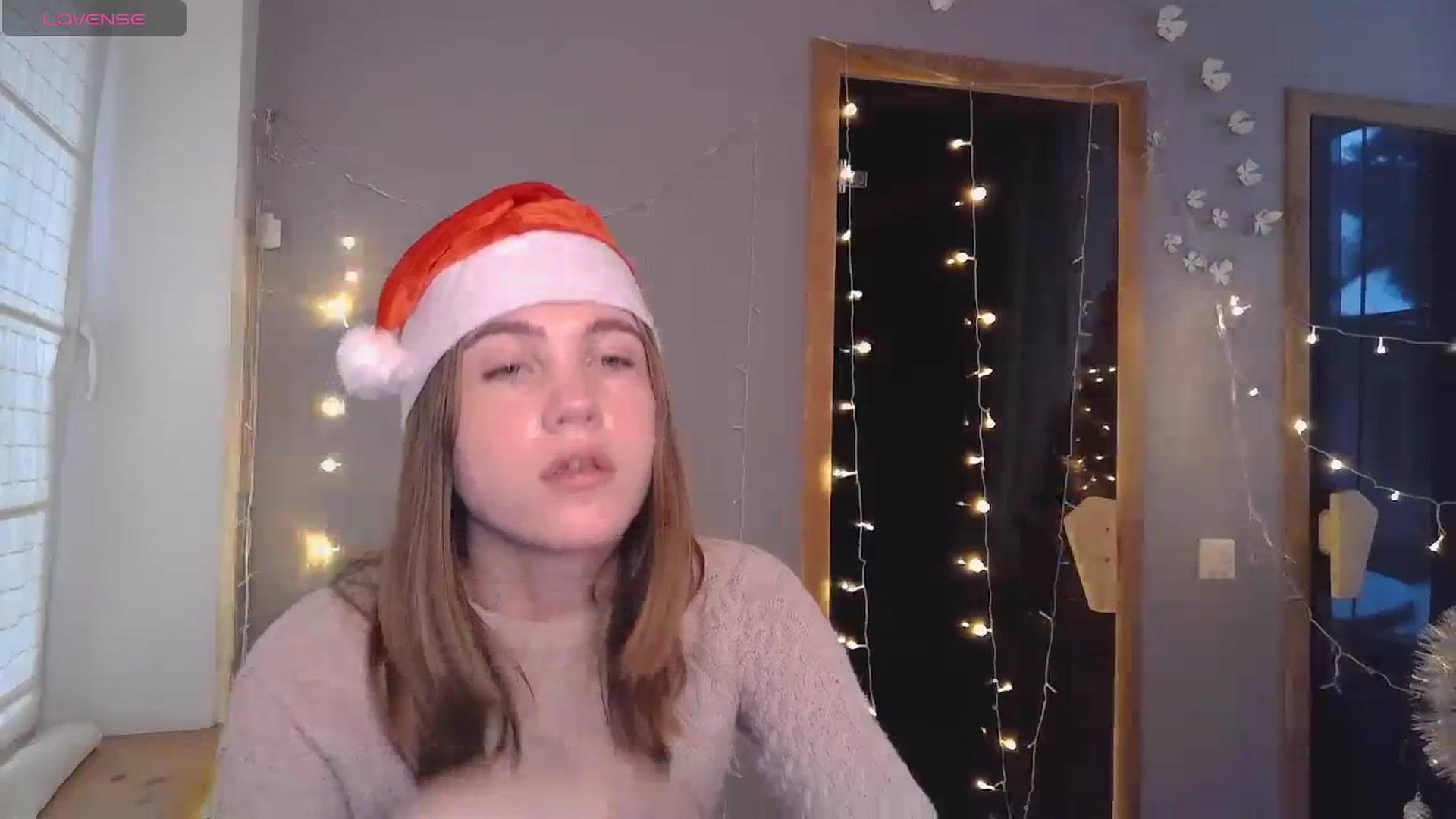 Gallery image thumbnail from Kate_Lewiss's myfreecams stream on, 12/25/2023, 12:11 image 18 of 20