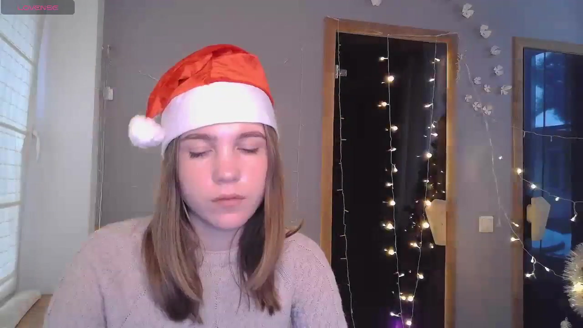 Gallery image thumbnail from Kate_Lewiss's myfreecams stream on, 12/25/2023, 12:11 image 12 of 20