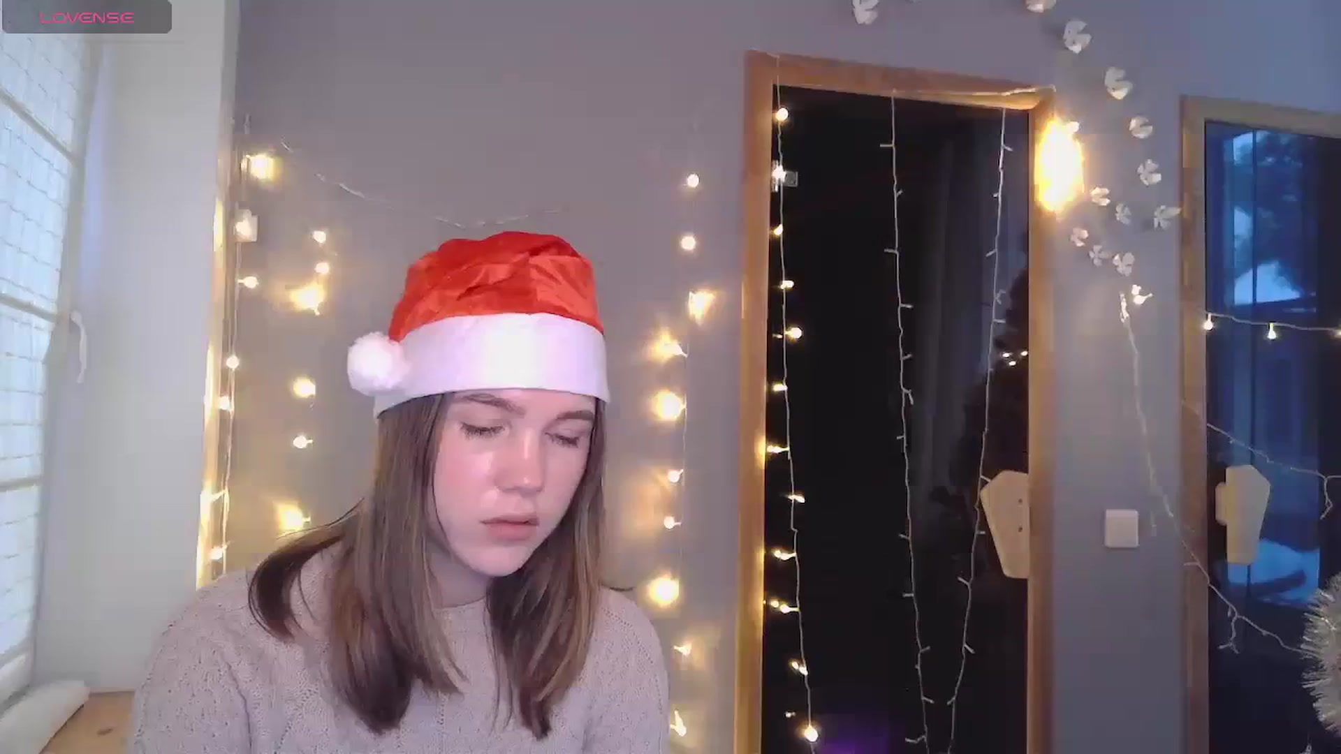 Gallery image thumbnail from Kate_Lewiss's myfreecams stream on, 12/25/2023, 12:11 image 10 of 20