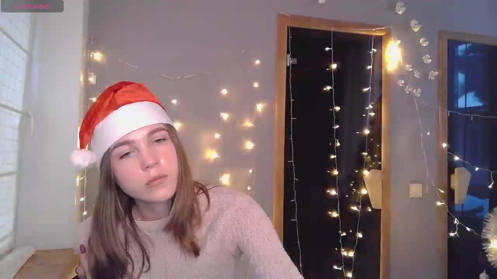 Gallery image thumbnail from Kate_Lewiss's myfreecams stream on, 12/25/2023, 12:11 image 17 of 20