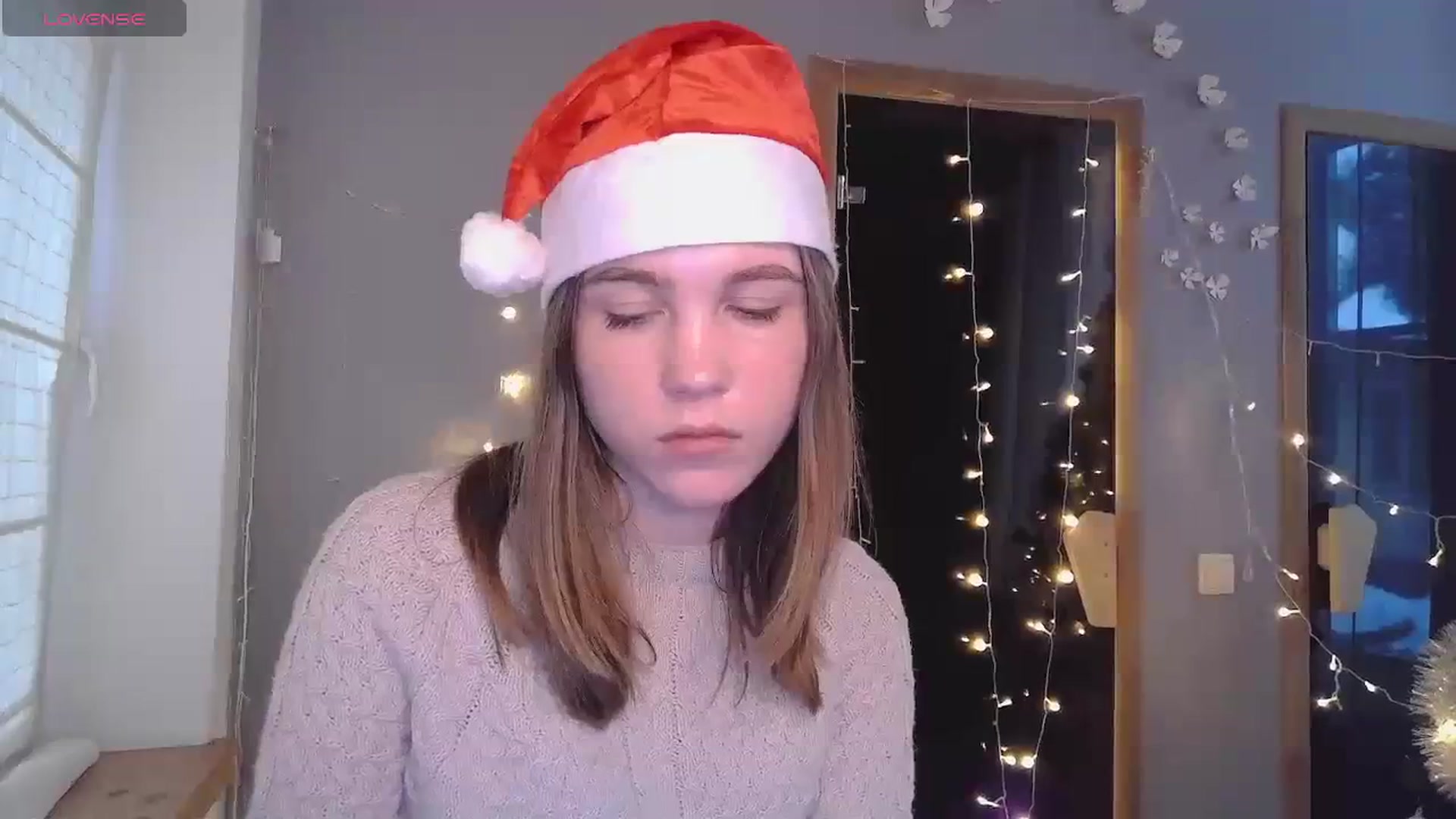 Gallery image thumbnail from Kate_Lewiss's myfreecams stream on, 12/25/2023, 12:11 image 11 of 20