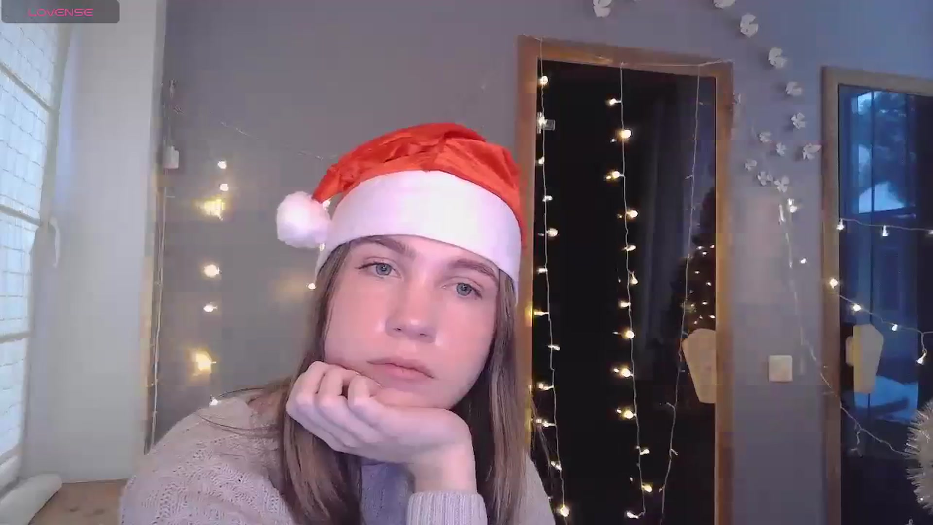 Gallery image thumbnail from Kate_Lewiss's myfreecams stream on, 12/25/2023, 12:11 image 2 of 20