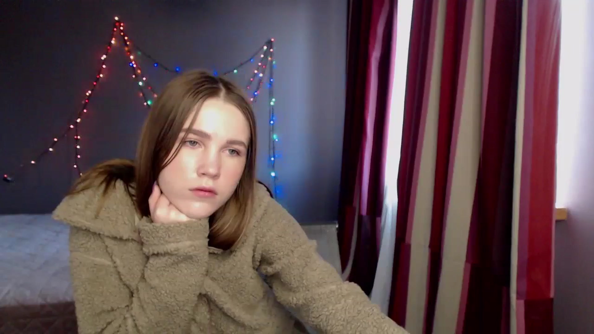 Gallery image thumbnail from Kate_Lewiss's myfreecams stream on, 12/26/2023, 08:51 image 5 of 20