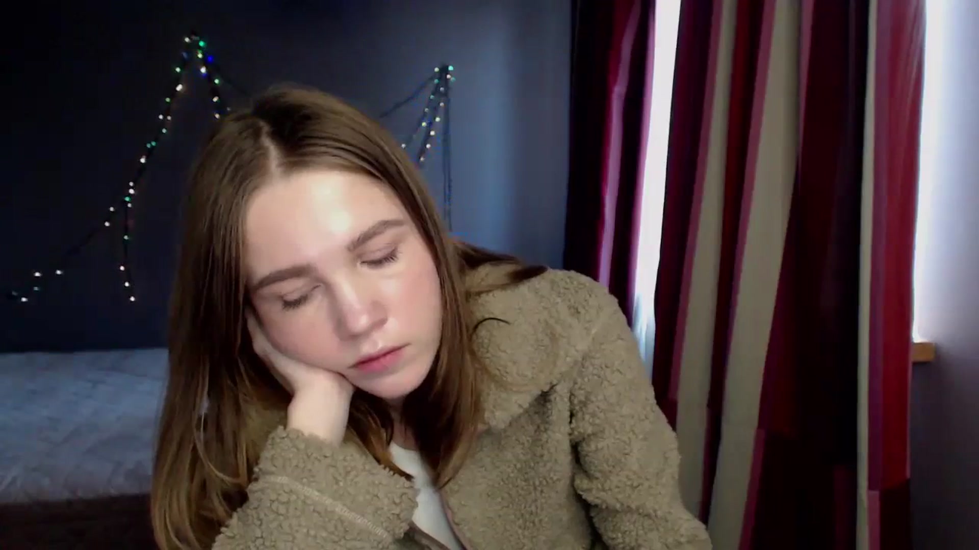 Gallery image thumbnail from Kate_Lewiss's myfreecams stream on, 12/26/2023, 08:51 image 4 of 20