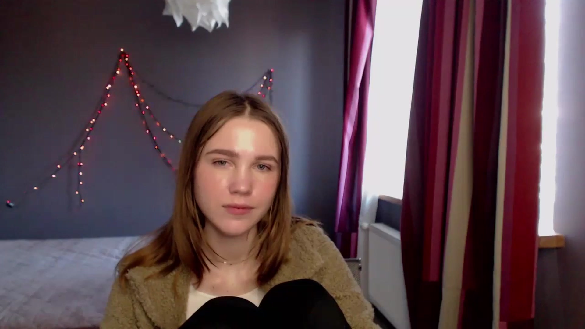 Gallery image thumbnail from Kate_Lewiss's myfreecams stream on, 12/26/2023, 12:13 image 10 of 20