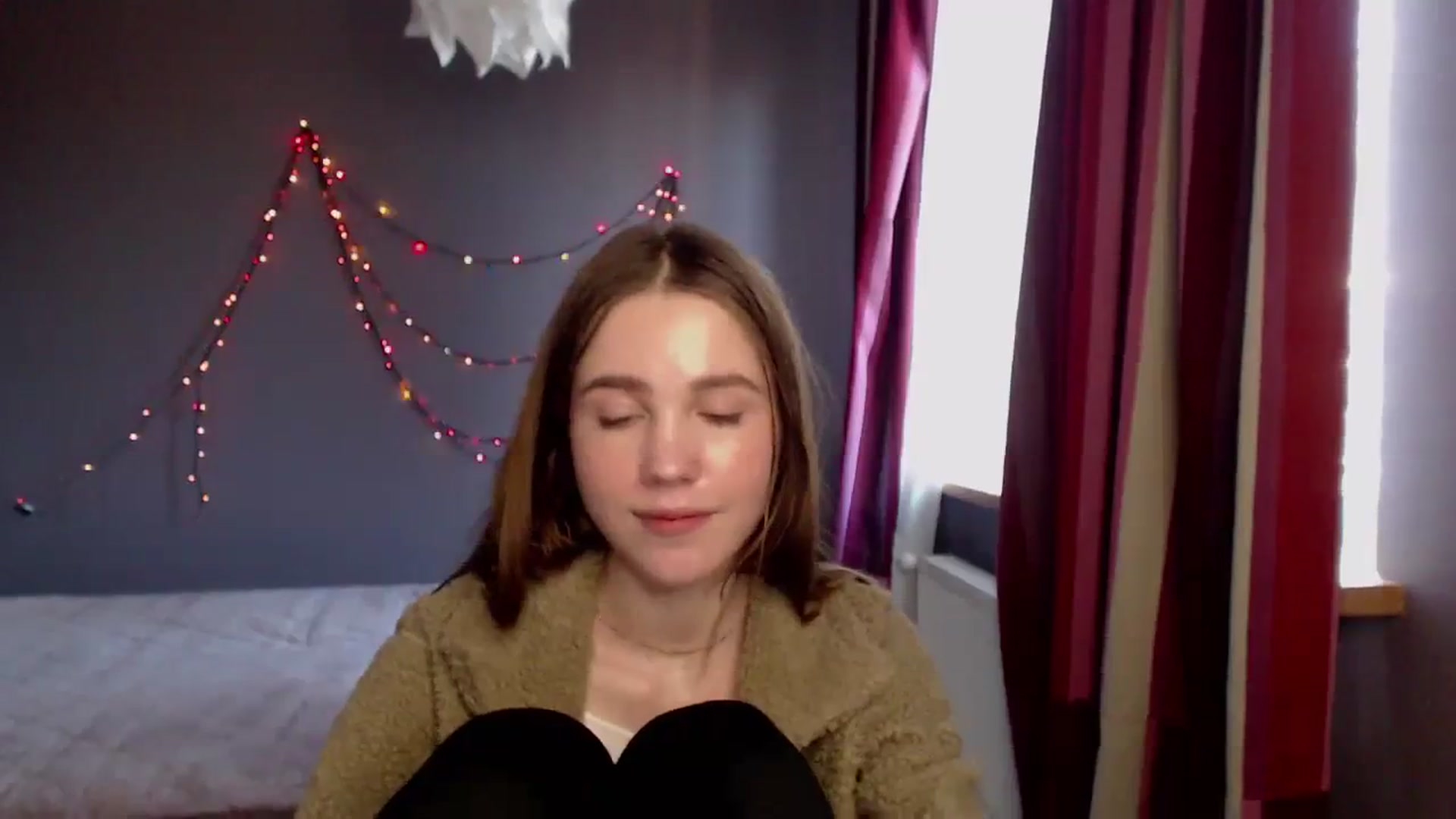 Gallery image thumbnail from Kate_Lewiss's myfreecams stream on, 12/26/2023, 12:13 image 6 of 20