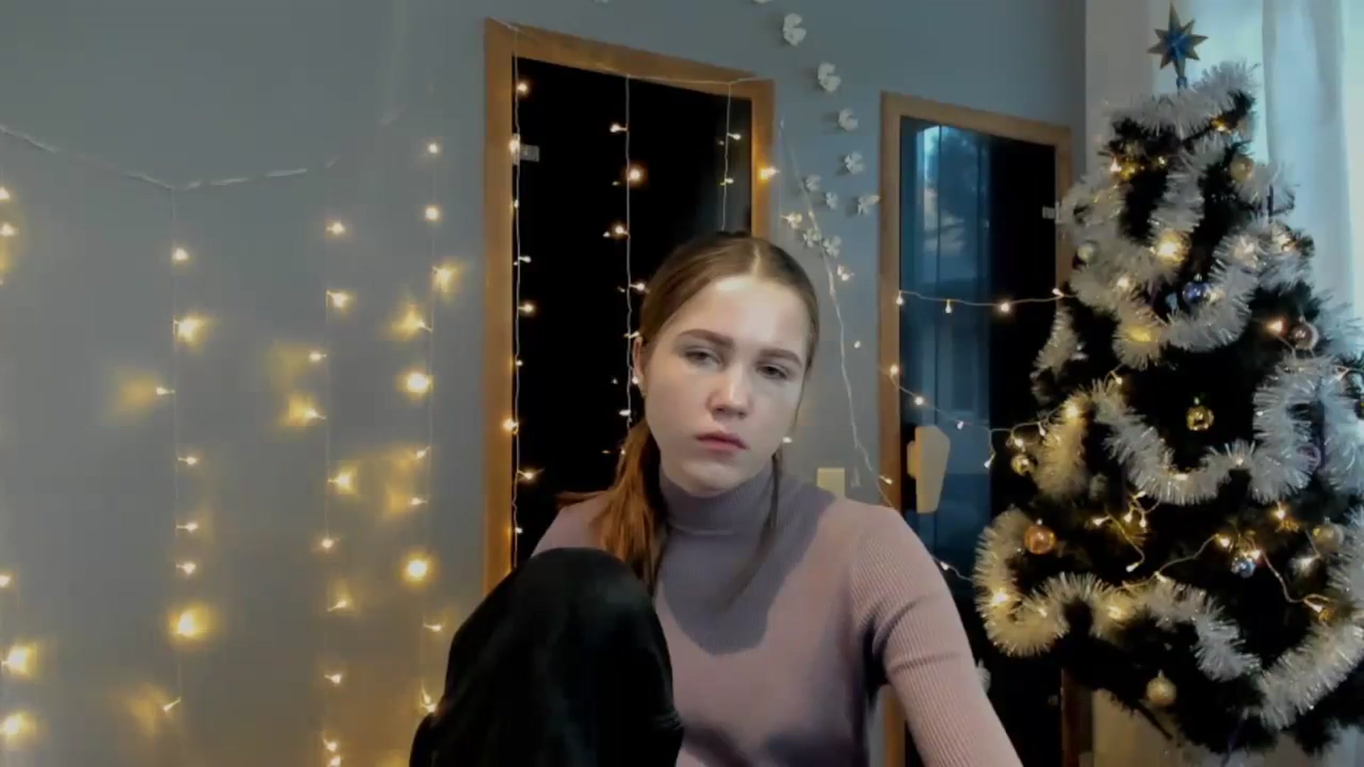 Gallery image thumbnail from Kate_Lewiss's myfreecams stream on, 12/28/2023, 09:11 image 16 of 20