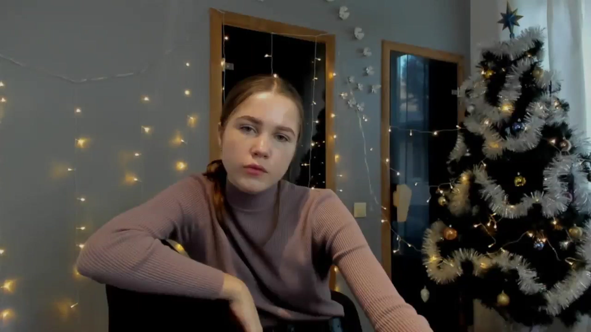 Gallery image thumbnail from Kate_Lewiss's myfreecams stream on, 12/28/2023, 09:11 image 2 of 20
