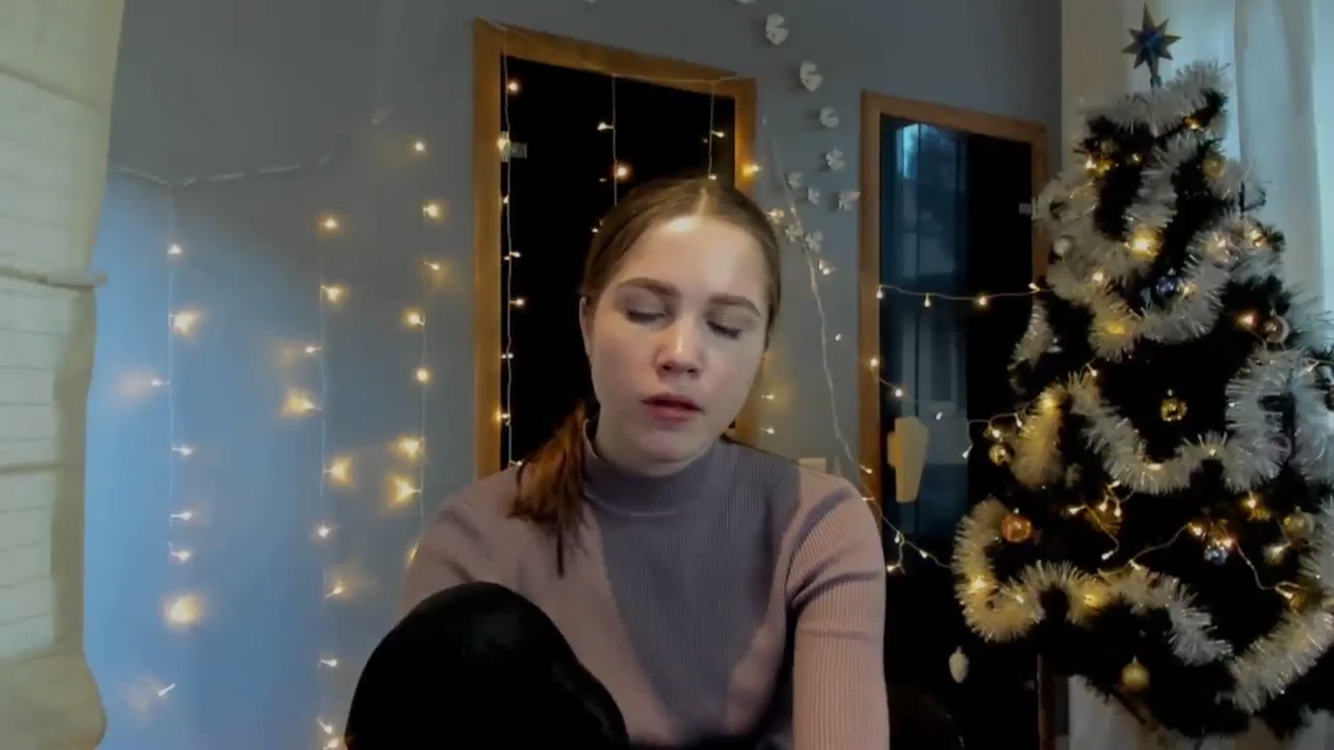 Gallery image thumbnail from Kate_Lewiss's myfreecams stream on, 12/28/2023, 10:53 image 19 of 20