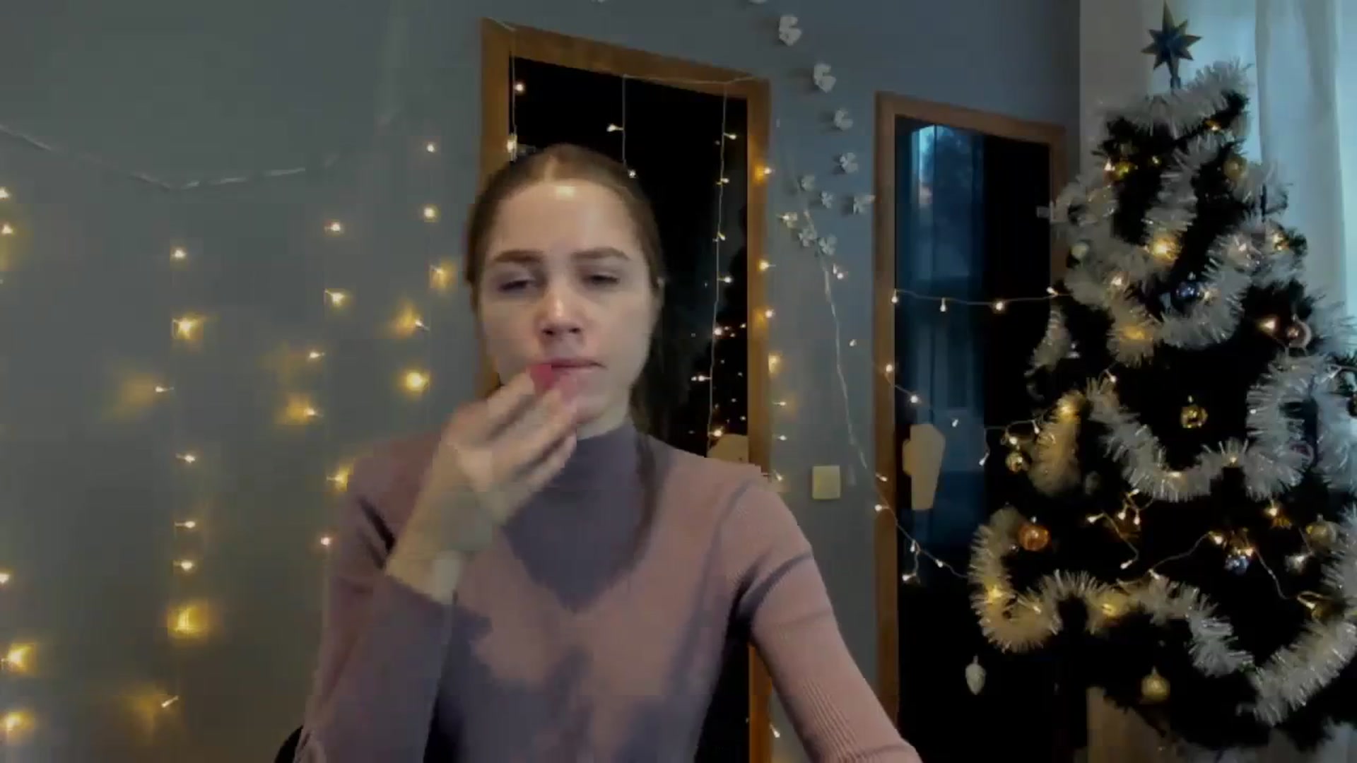 Gallery image thumbnail from Kate_Lewiss's myfreecams stream on, 12/28/2023, 10:53 image 7 of 20