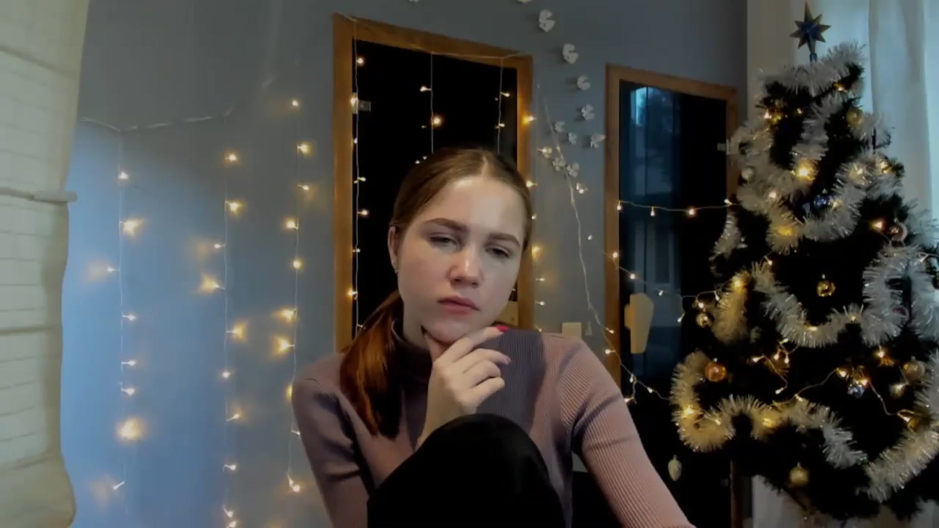 Gallery image thumbnail from Kate_Lewiss's myfreecams stream on, 12/28/2023, 10:53 image 20 of 20