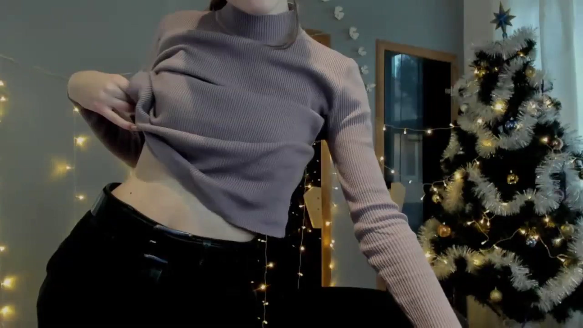 Gallery image thumbnail from Kate_Lewiss's myfreecams stream on, 12/28/2023, 12:05 image 20 of 20