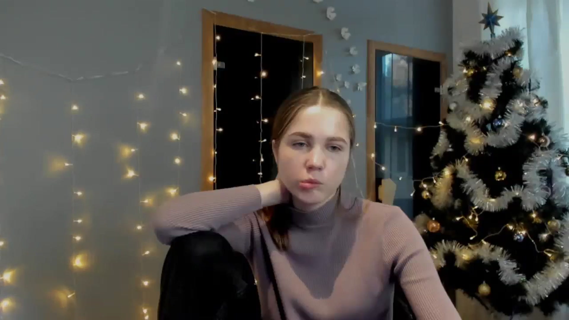 Gallery image thumbnail from Kate_Lewiss's myfreecams stream on, 12/28/2023, 12:05 image 7 of 20