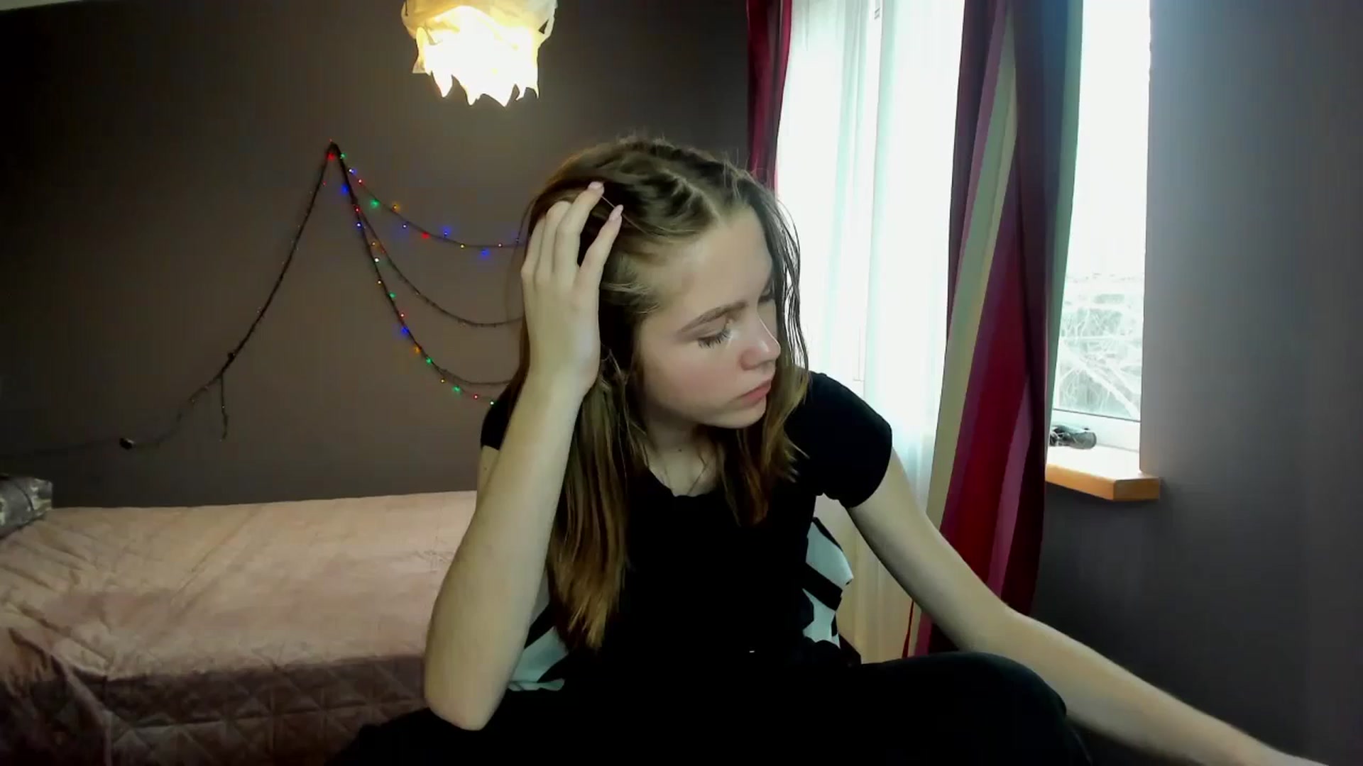 Gallery image thumbnail from Kate_Lewiss's myfreecams stream on, 12/29/2023, 11:49 image 19 of 20