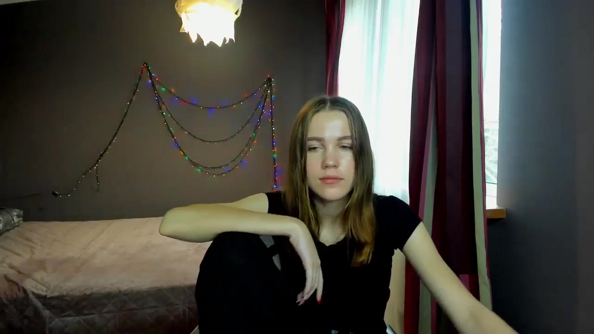 Gallery image thumbnail from Kate_Lewiss's myfreecams stream on, 12/29/2023, 11:49 image 11 of 20