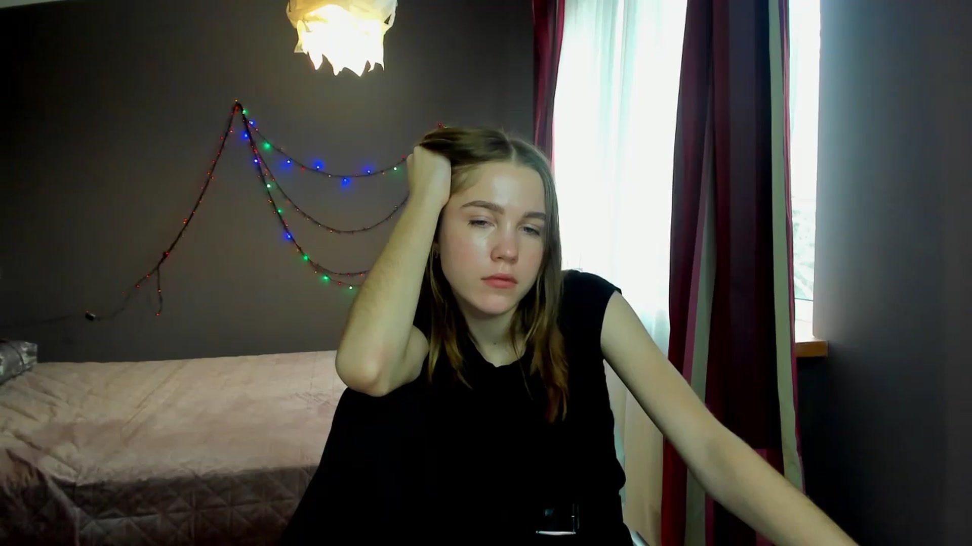 Gallery image thumbnail from Kate_Lewiss's myfreecams stream on, 12/29/2023, 11:49 image 6 of 20