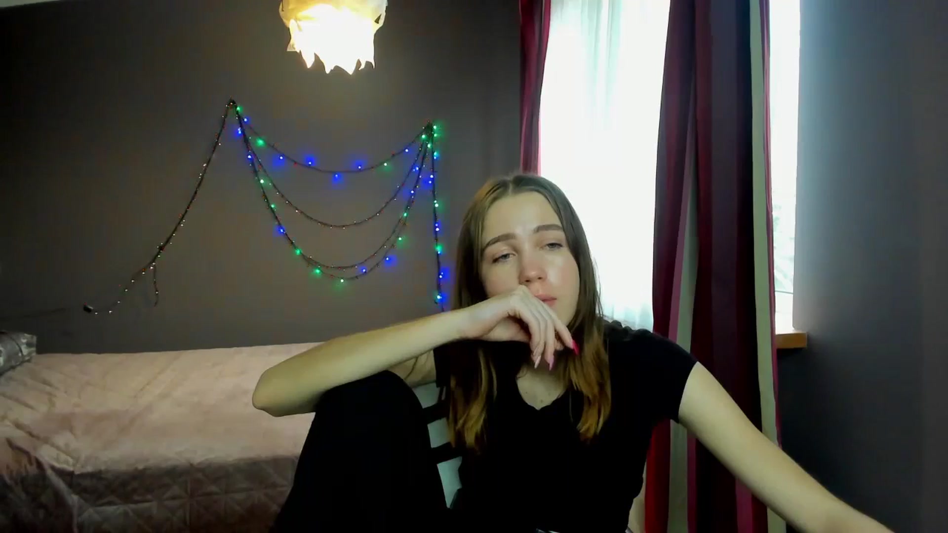 Gallery image thumbnail from Kate_Lewiss's myfreecams stream on, 12/29/2023, 11:49 image 8 of 20