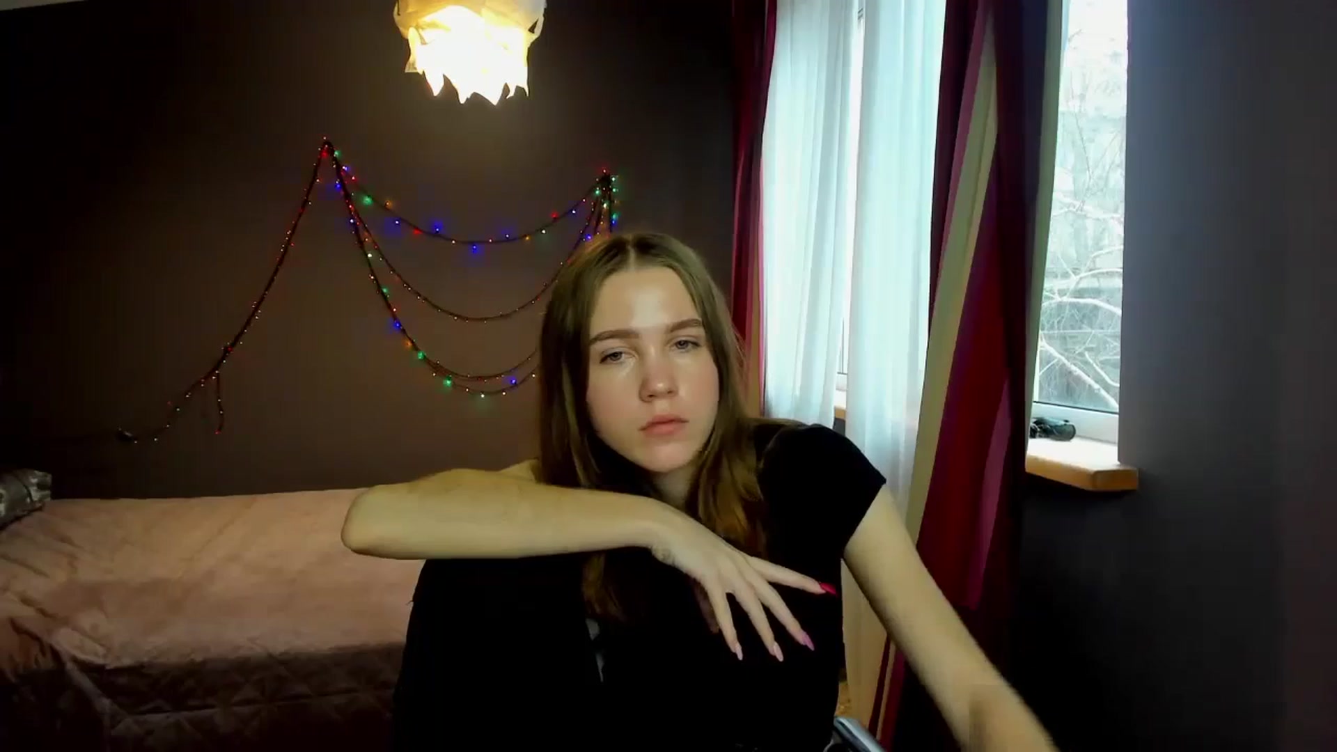 Gallery image thumbnail from Kate_Lewiss's myfreecams stream on, 12/29/2023, 11:49 image 16 of 20
