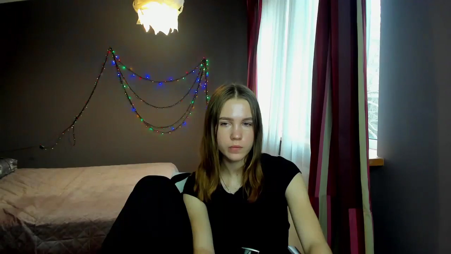 Gallery image thumbnail from Kate_Lewiss's myfreecams stream on, 12/29/2023, 11:49 image 14 of 20