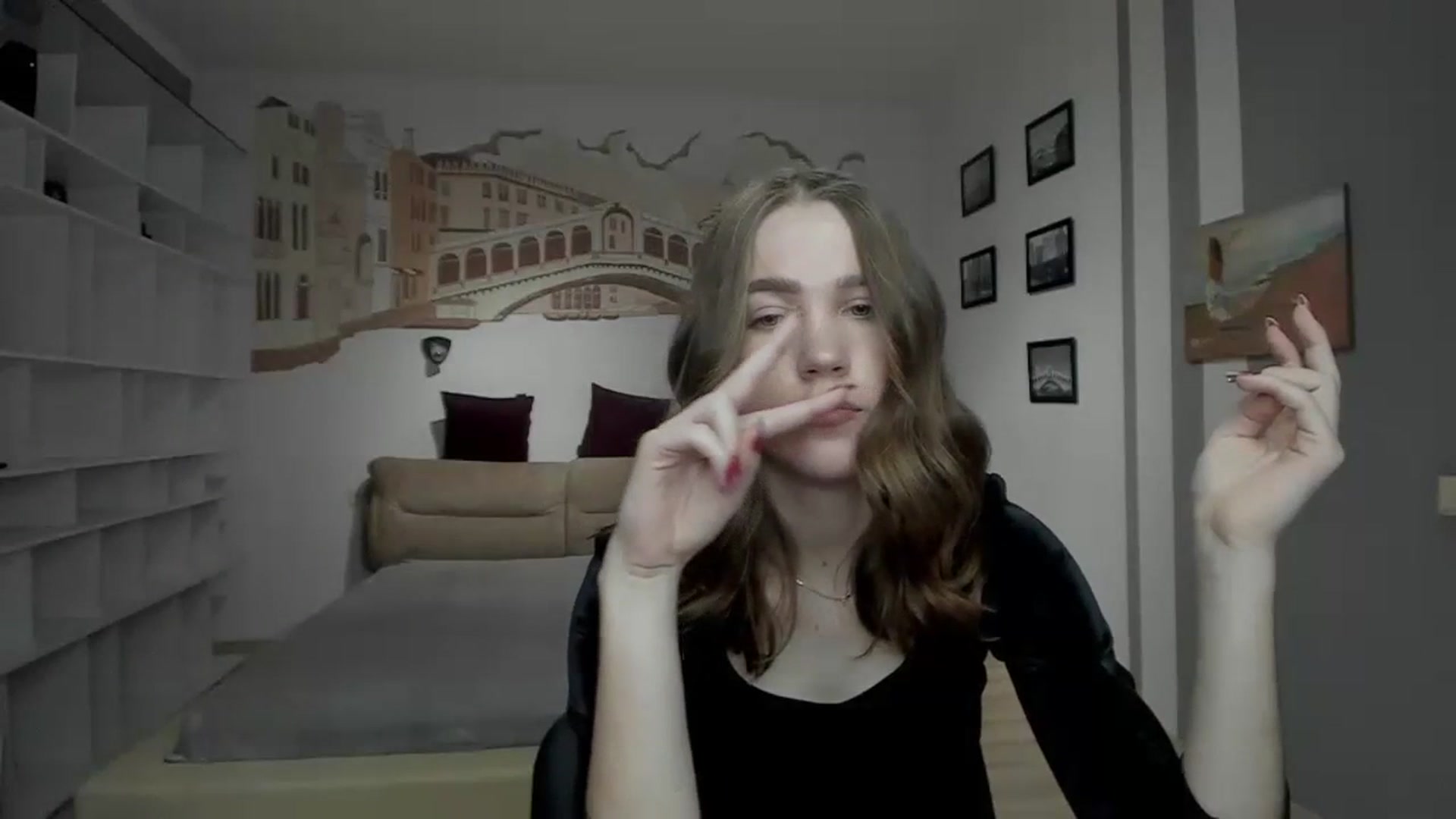 Gallery image thumbnail from Kate_Lewiss's myfreecams stream on, 12/30/2023, 13:33 image 18 of 20