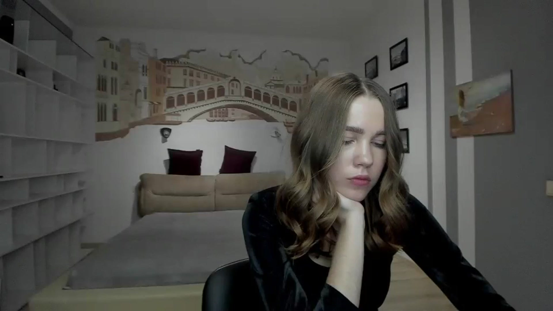 Gallery image thumbnail from Kate_Lewiss's myfreecams stream on, 12/30/2023, 13:33 image 13 of 20