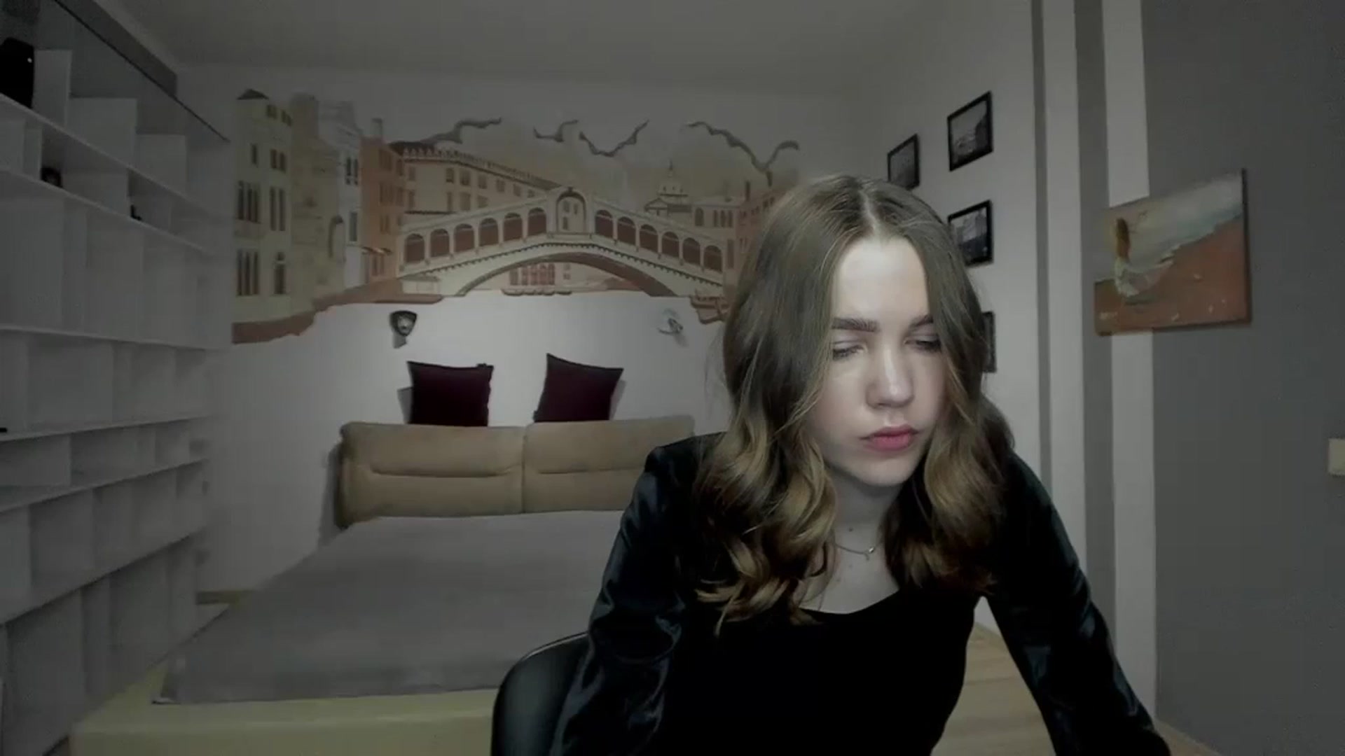 Gallery image thumbnail from Kate_Lewiss's myfreecams stream on, 12/30/2023, 13:33 image 8 of 20