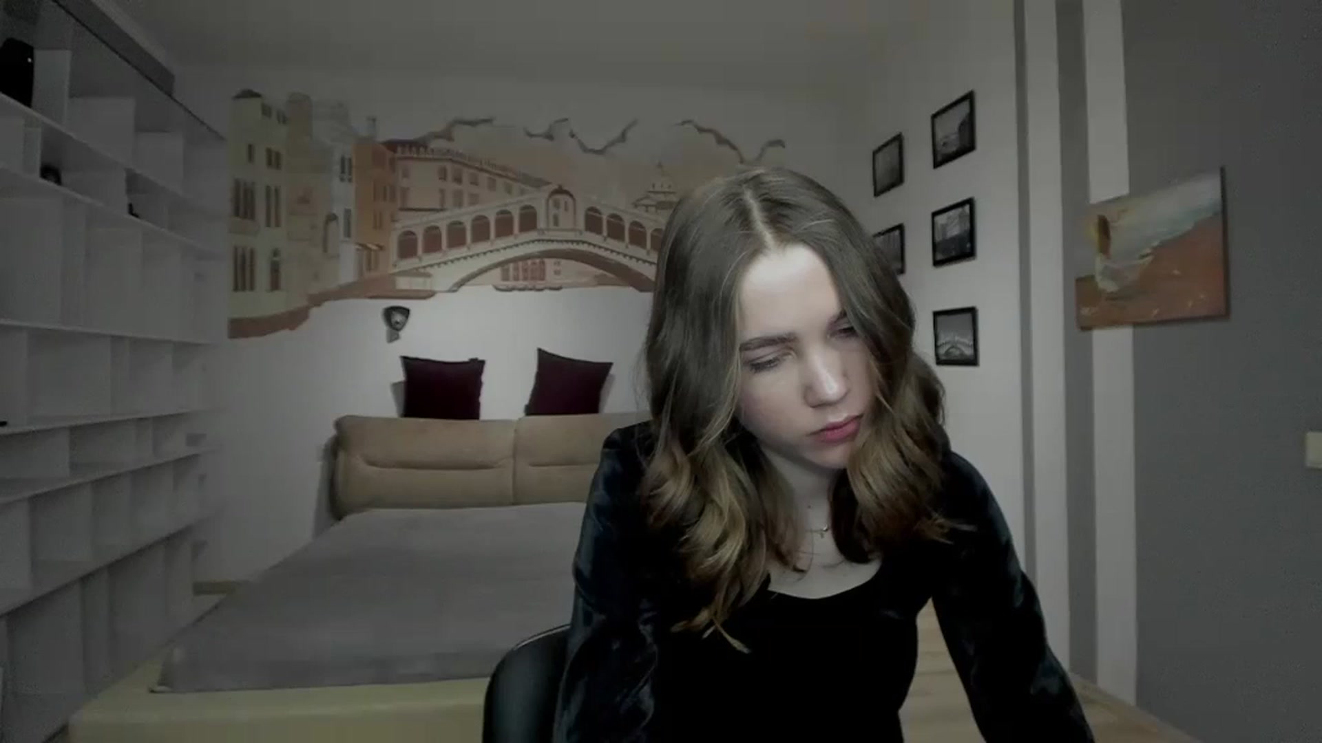 Gallery image thumbnail from Kate_Lewiss's myfreecams stream on, 12/30/2023, 13:33 image 1 of 20