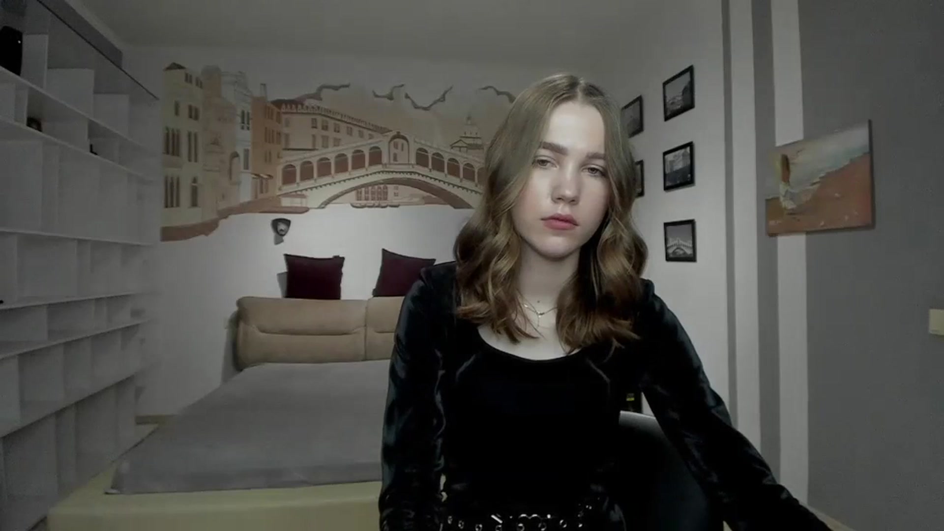 Gallery image thumbnail from Kate_Lewiss's myfreecams stream on, 12/30/2023, 14:12 image 17 of 20
