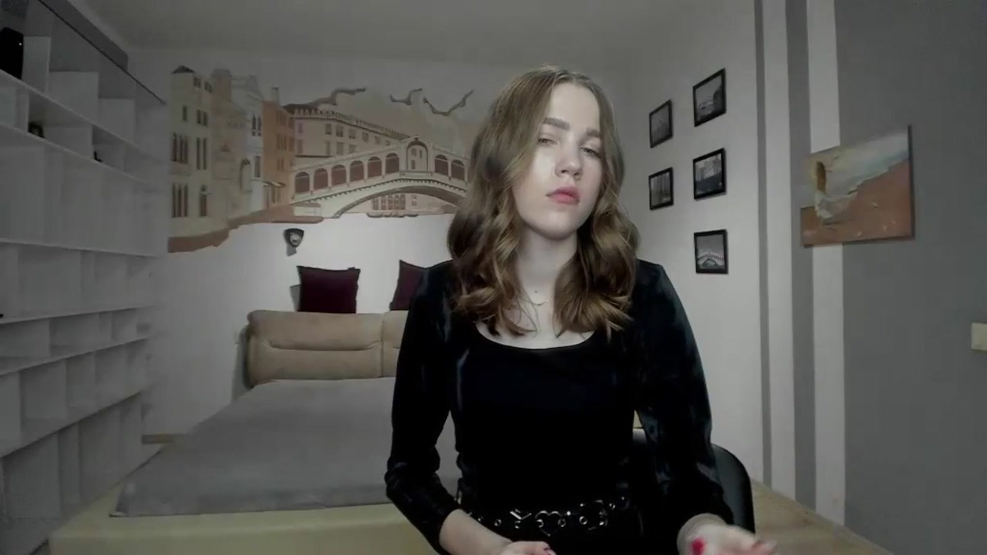 Gallery image thumbnail from Kate_Lewiss's myfreecams stream on, 12/30/2023, 14:12 image 15 of 20