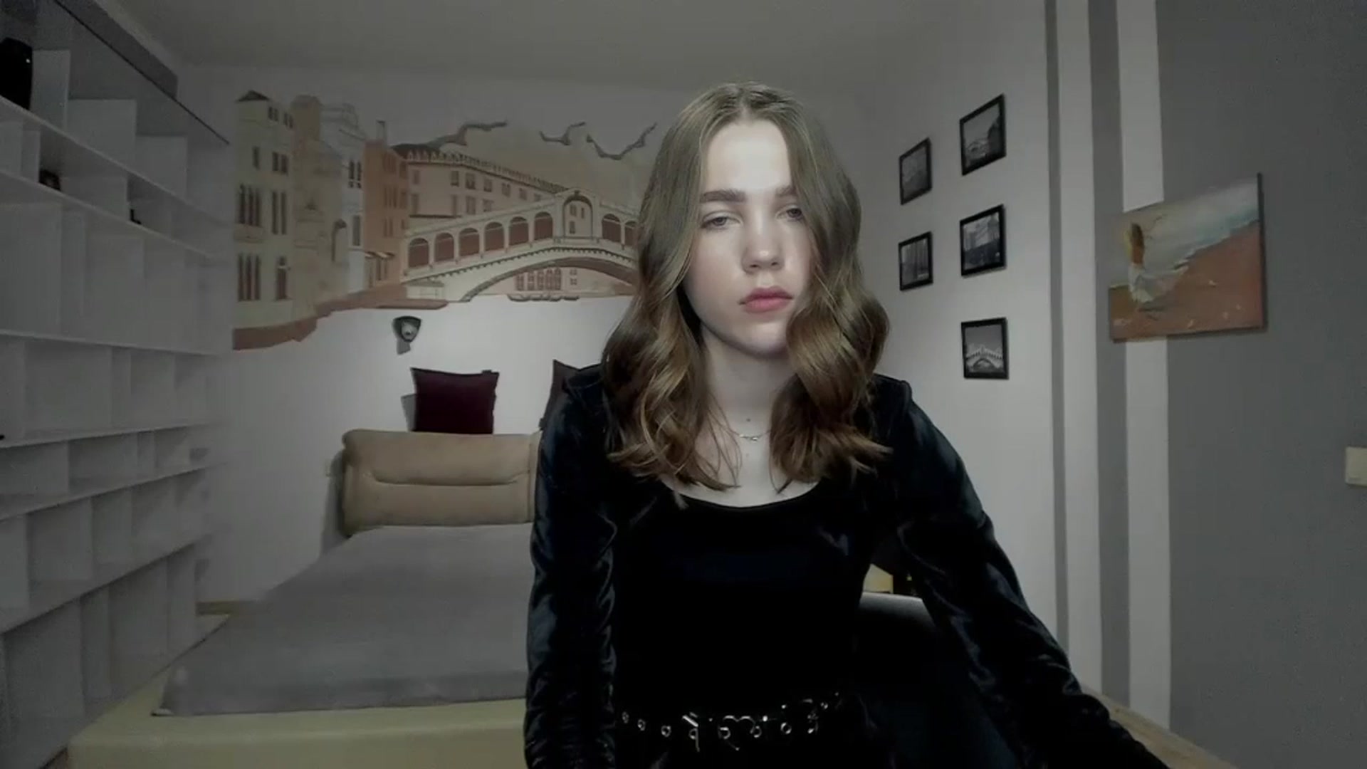 Gallery image thumbnail from Kate_Lewiss's myfreecams stream on, 12/30/2023, 14:12 image 14 of 20