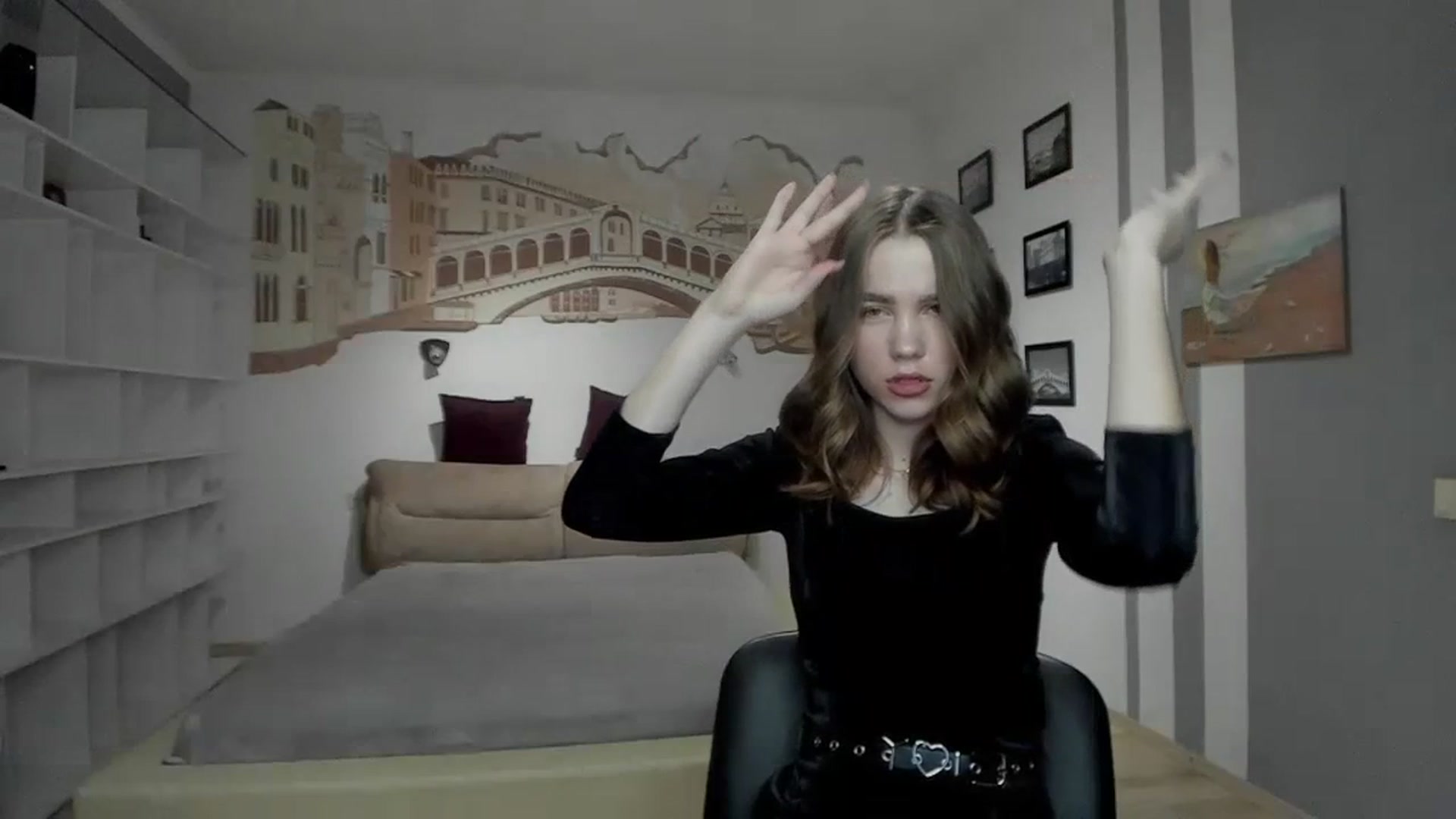 Gallery image thumbnail from Kate_Lewiss's myfreecams stream on, 12/30/2023, 14:12 image 4 of 20