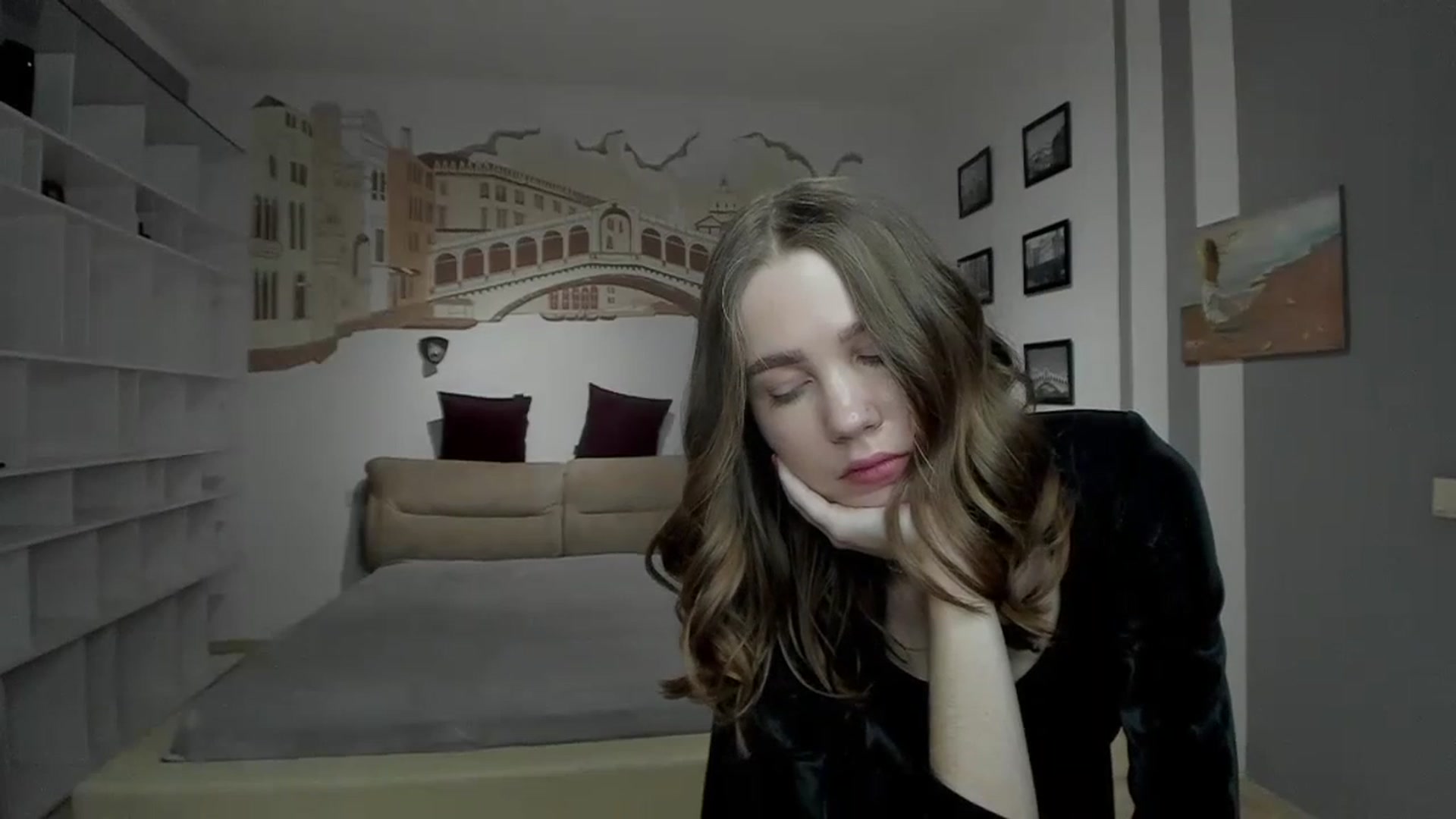 Gallery image thumbnail from Kate_Lewiss's myfreecams stream on, 12/30/2023, 14:12 image 10 of 20