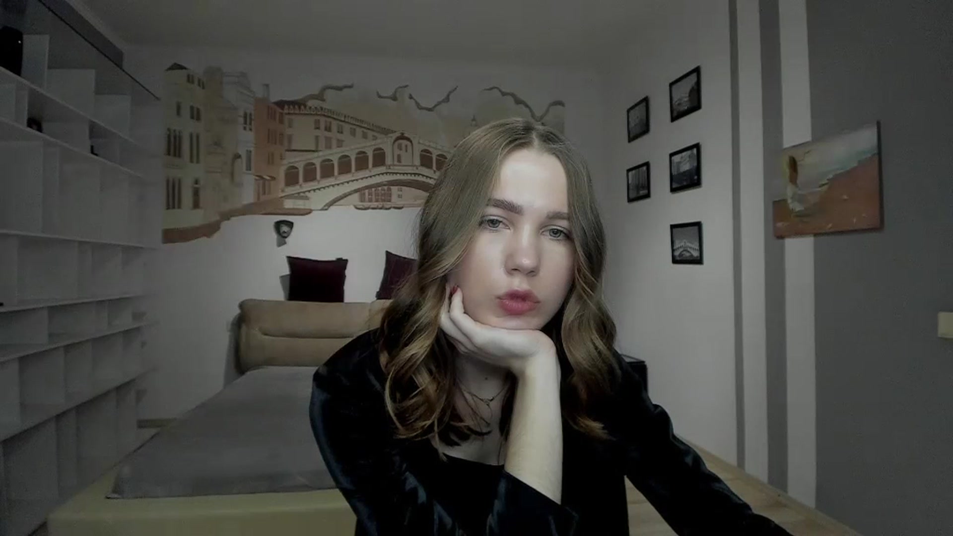 Gallery image thumbnail from Kate_Lewiss's myfreecams stream on, 12/30/2023, 14:26 image 1 of 20