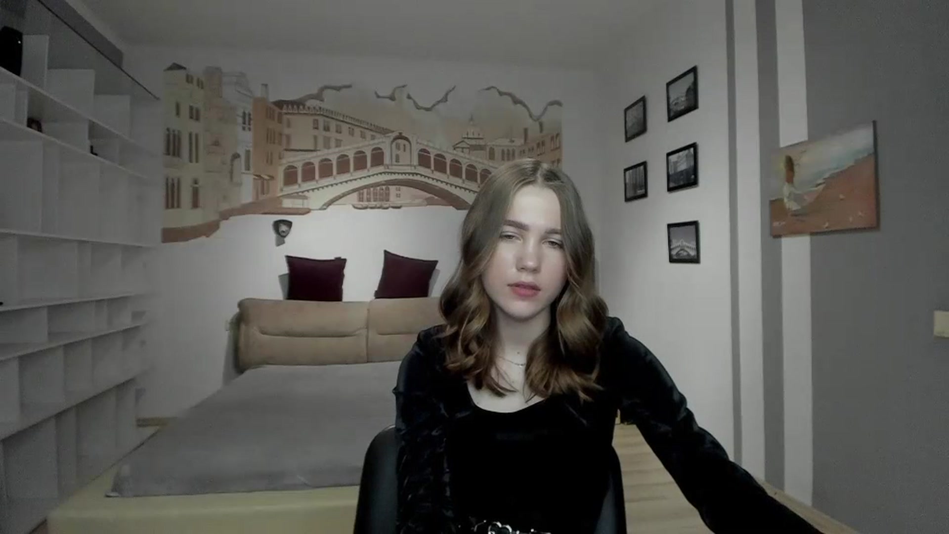 Gallery image thumbnail from Kate_Lewiss's myfreecams stream on, 12/30/2023, 14:26 image 10 of 20
