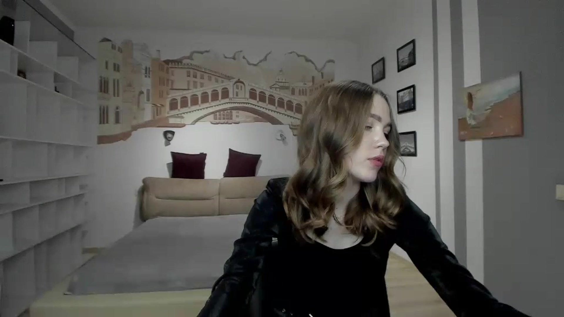Gallery image thumbnail from Kate_Lewiss's myfreecams stream on, 12/30/2023, 15:18 image 4 of 20