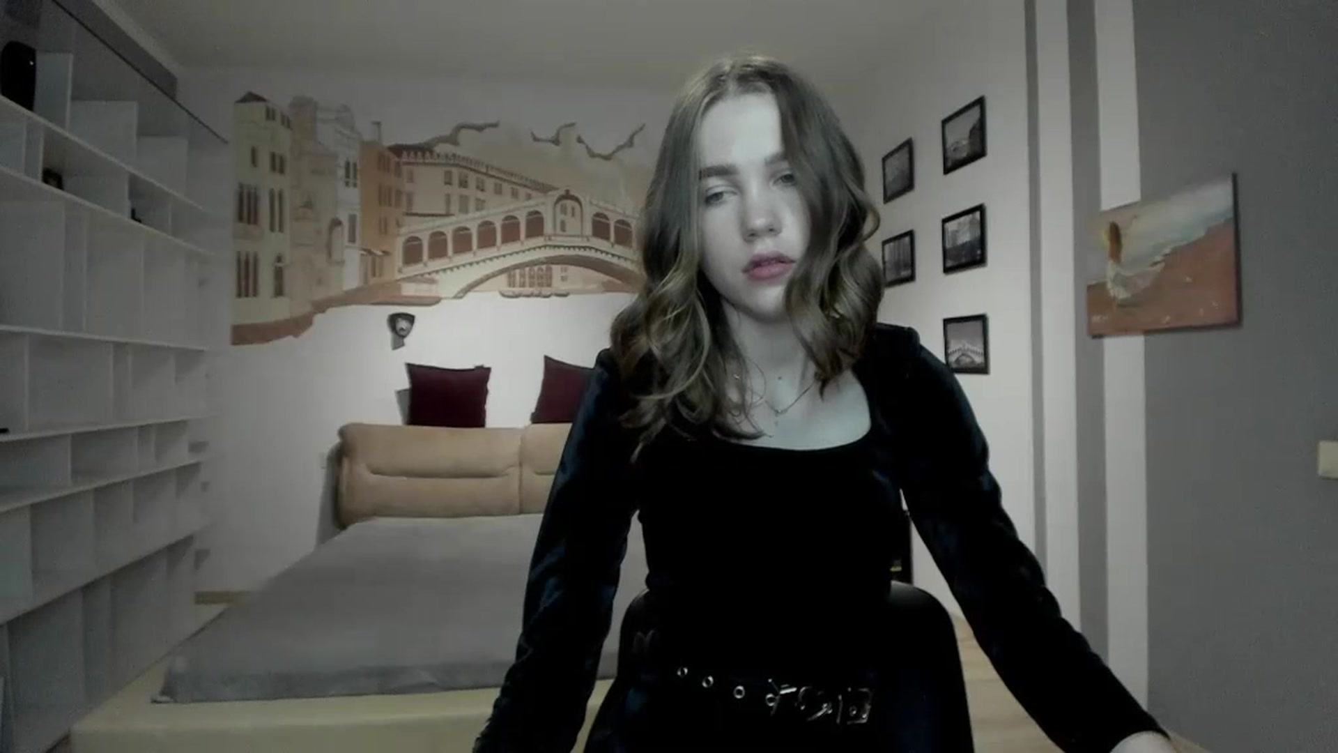 Gallery image thumbnail from Kate_Lewiss's myfreecams stream on, 12/30/2023, 15:18 image 17 of 20