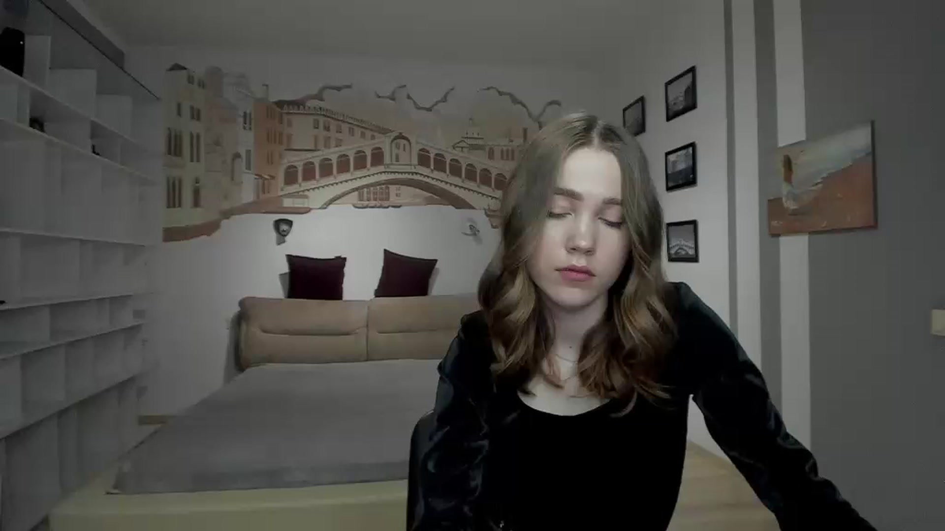 Gallery image thumbnail from Kate_Lewiss's myfreecams stream on, 12/30/2023, 15:18 image 6 of 20