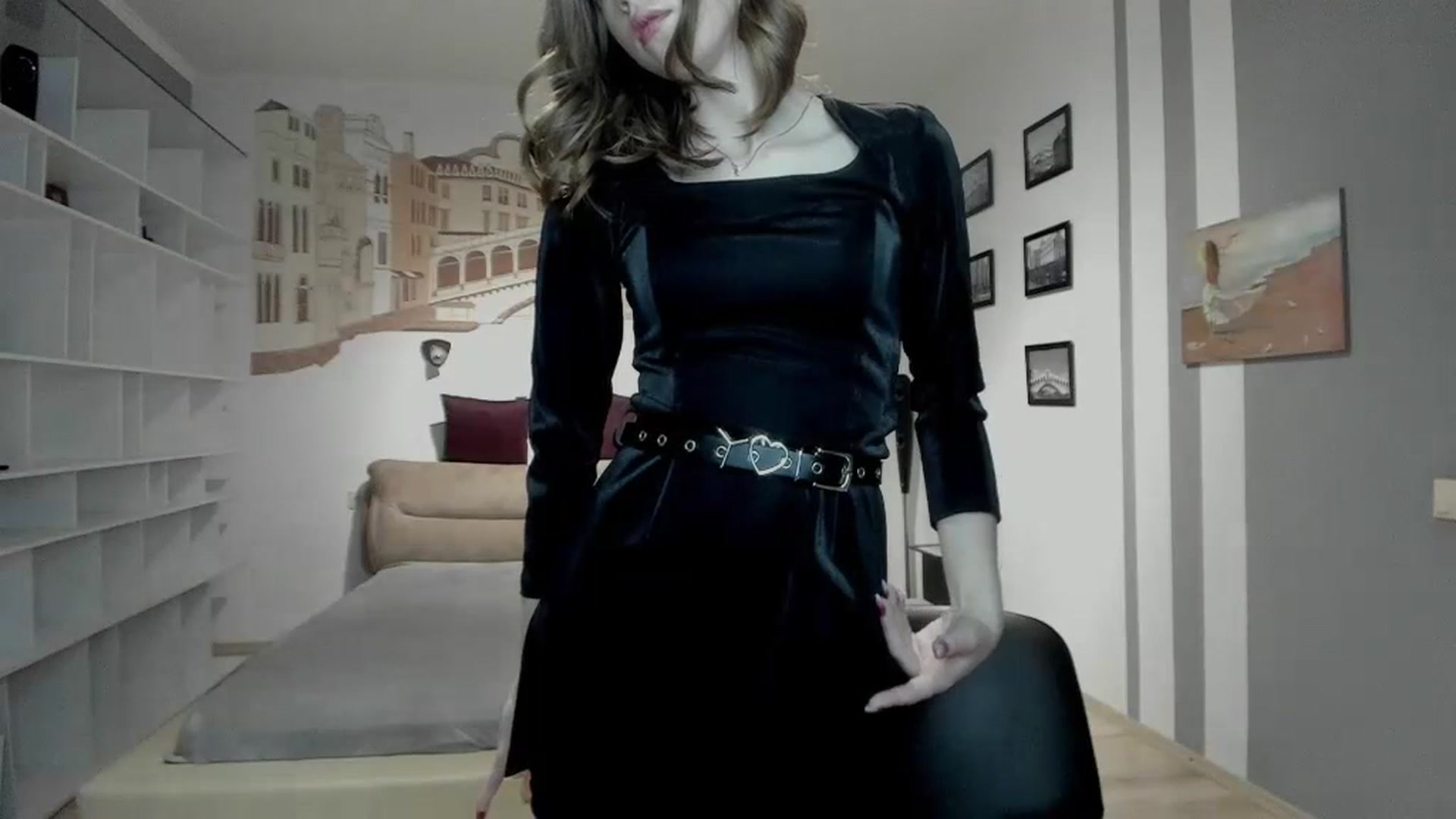 Gallery image thumbnail from Kate_Lewiss's myfreecams stream on, 12/30/2023, 15:18 image 16 of 20