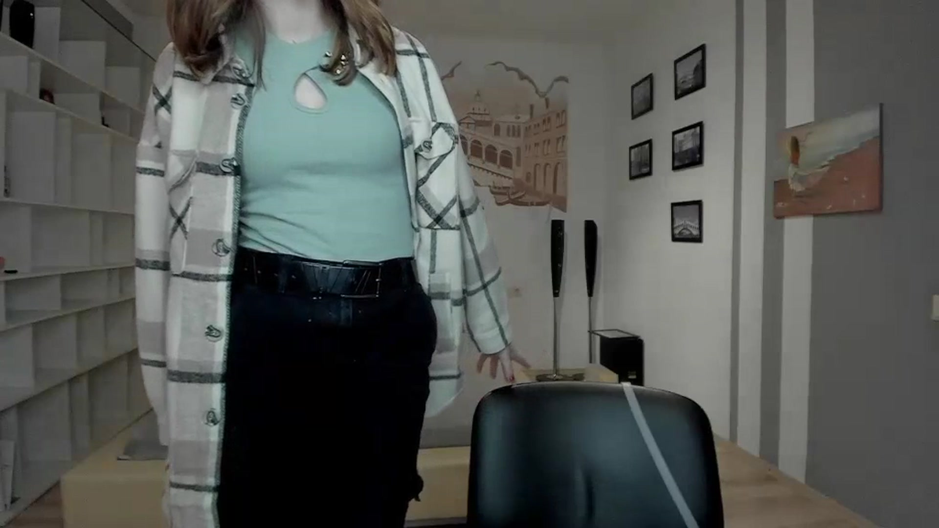 Gallery image thumbnail from Kate_Lewiss's myfreecams stream on, 12/31/2023, 10:52 image 9 of 20