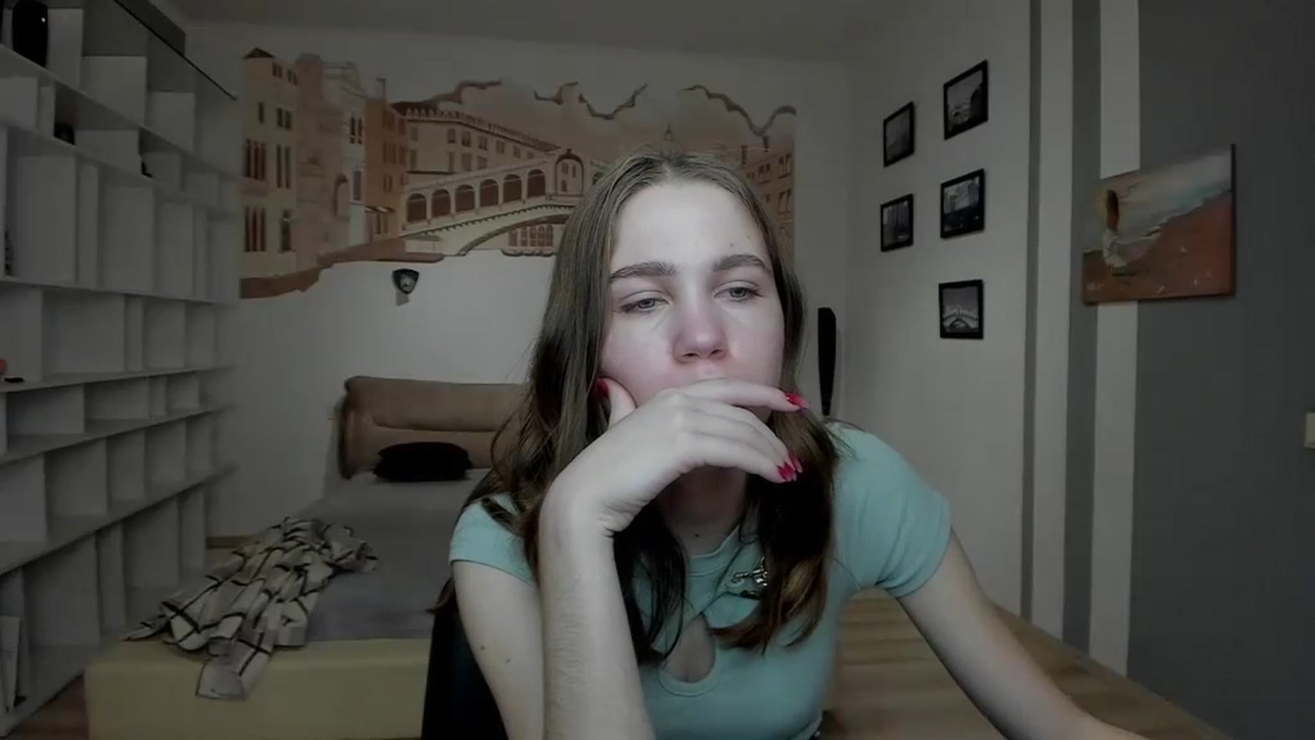 Gallery image thumbnail from Kate_Lewiss's myfreecams stream on, 12/31/2023, 12:11 image 11 of 20