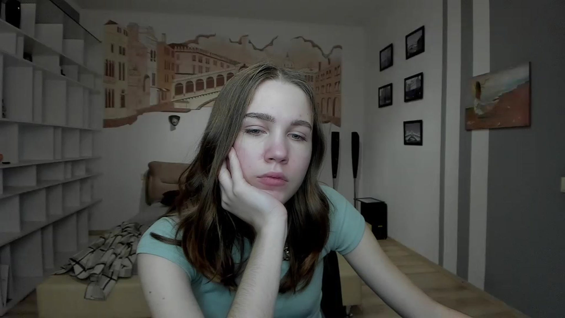 Gallery image thumbnail from Kate_Lewiss's myfreecams stream on, 12/31/2023, 12:11 image 12 of 20