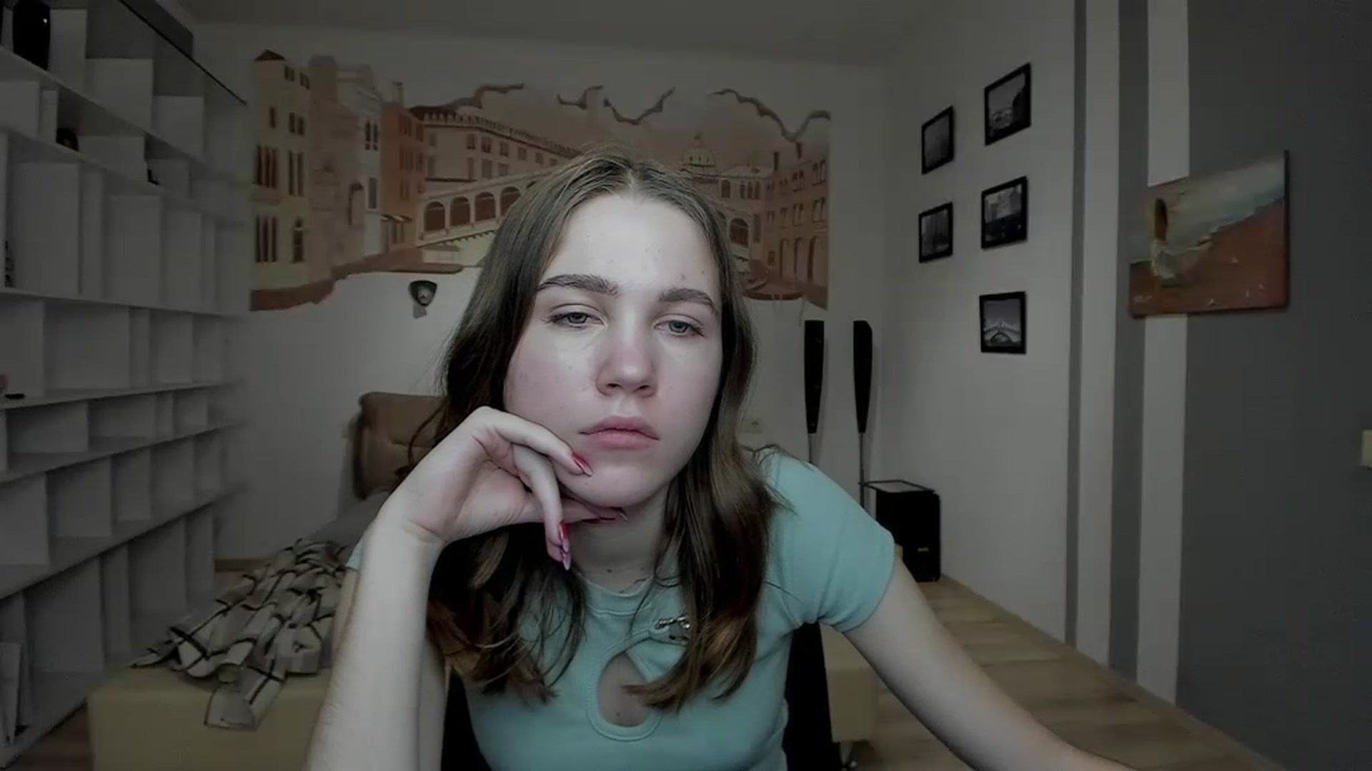 Gallery image thumbnail from Kate_Lewiss's myfreecams stream on, 12/31/2023, 12:11 image 10 of 20