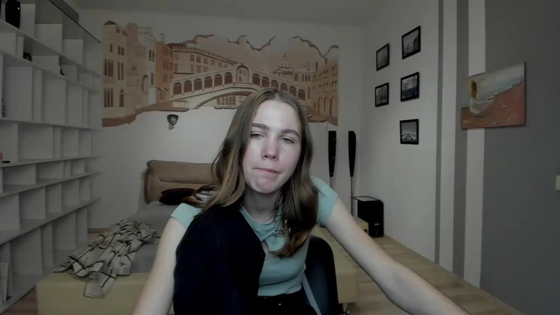 Gallery image thumbnail from Kate_Lewiss's myfreecams stream on, 12/31/2023, 12:11 image 16 of 20