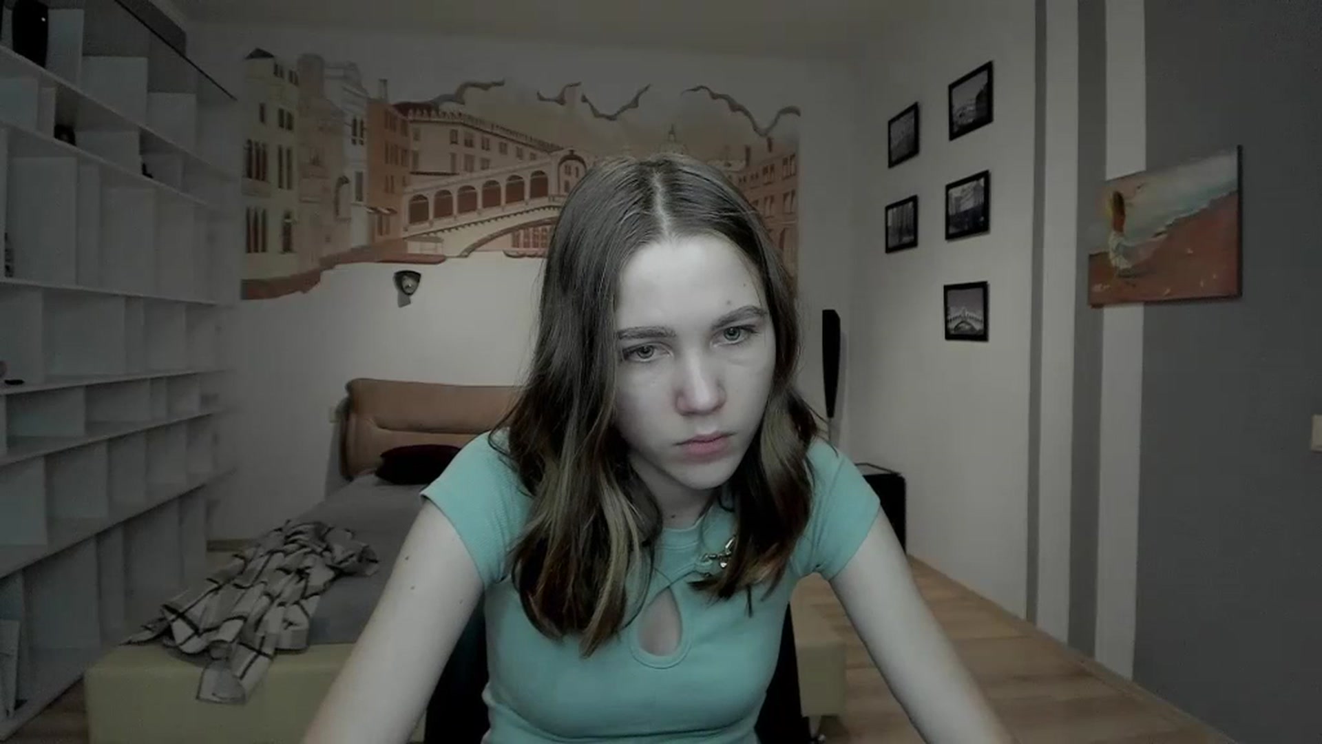 Gallery image thumbnail from Kate_Lewiss's myfreecams stream on, 12/31/2023, 12:11 image 3 of 20