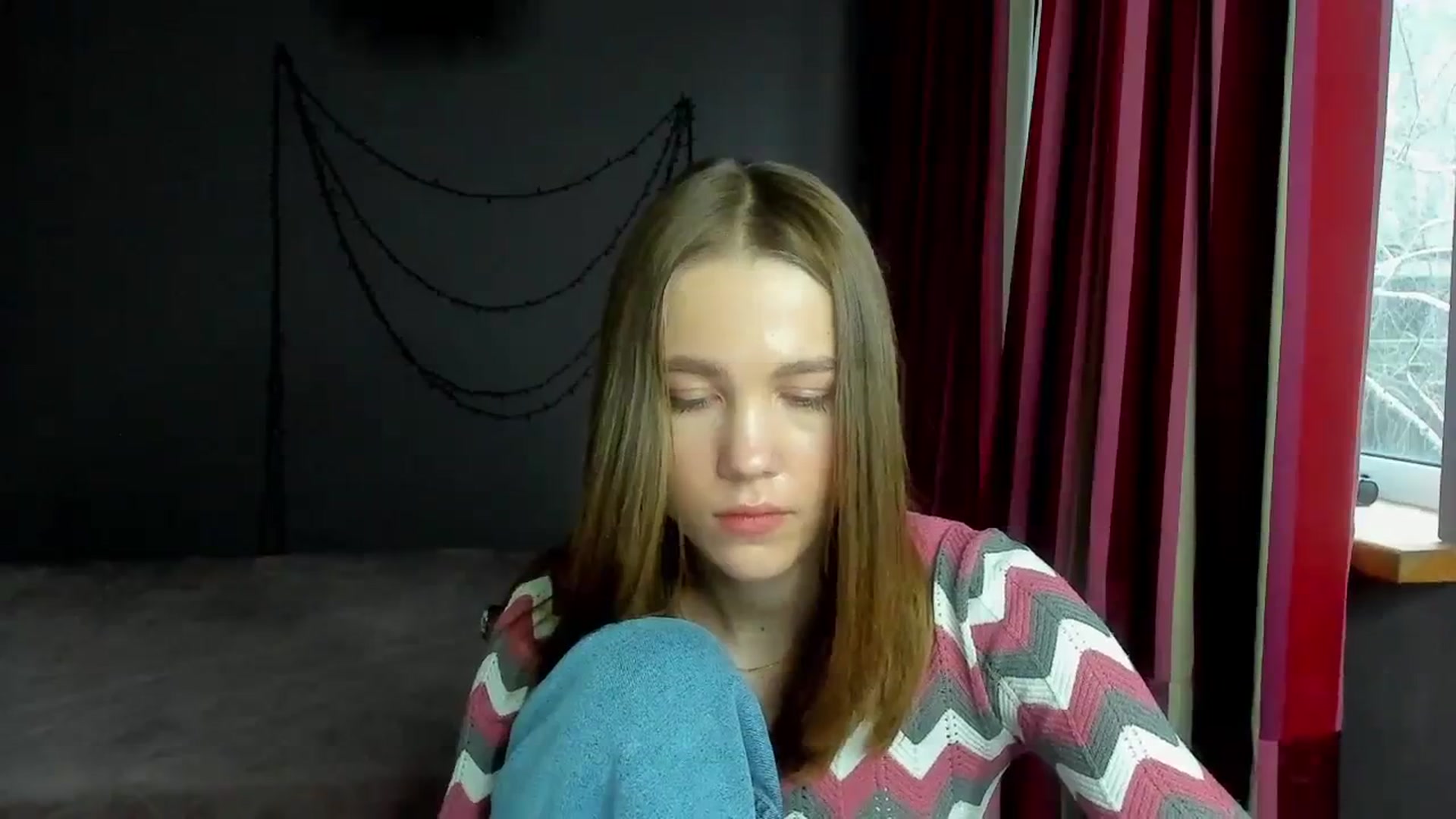 Gallery image thumbnail from Kate_Lewiss's myfreecams stream on, 01/03/2024, 13:44 image 9 of 20