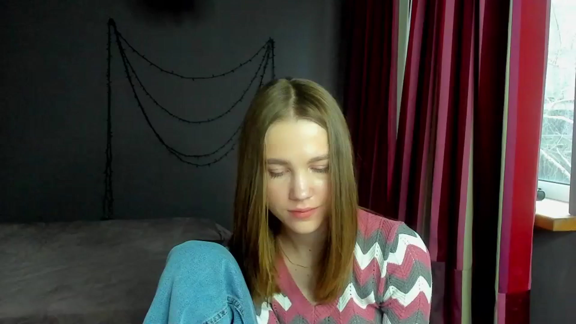 Gallery image thumbnail from Kate_Lewiss's myfreecams stream on, 01/03/2024, 13:44 image 8 of 20