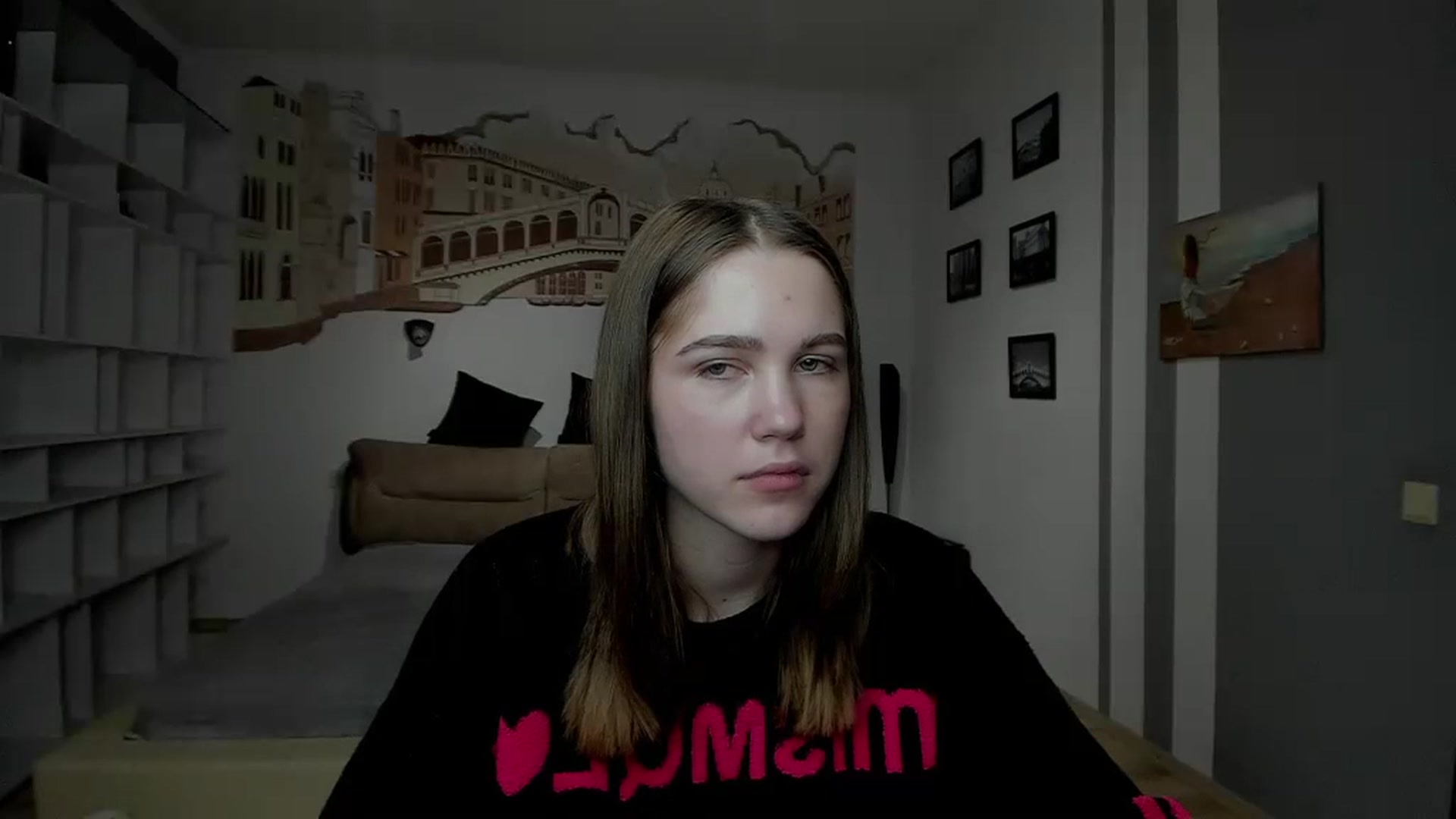 Gallery image thumbnail from Kate_Lewiss's myfreecams stream on, 01/13/2024, 12:06 image 16 of 20