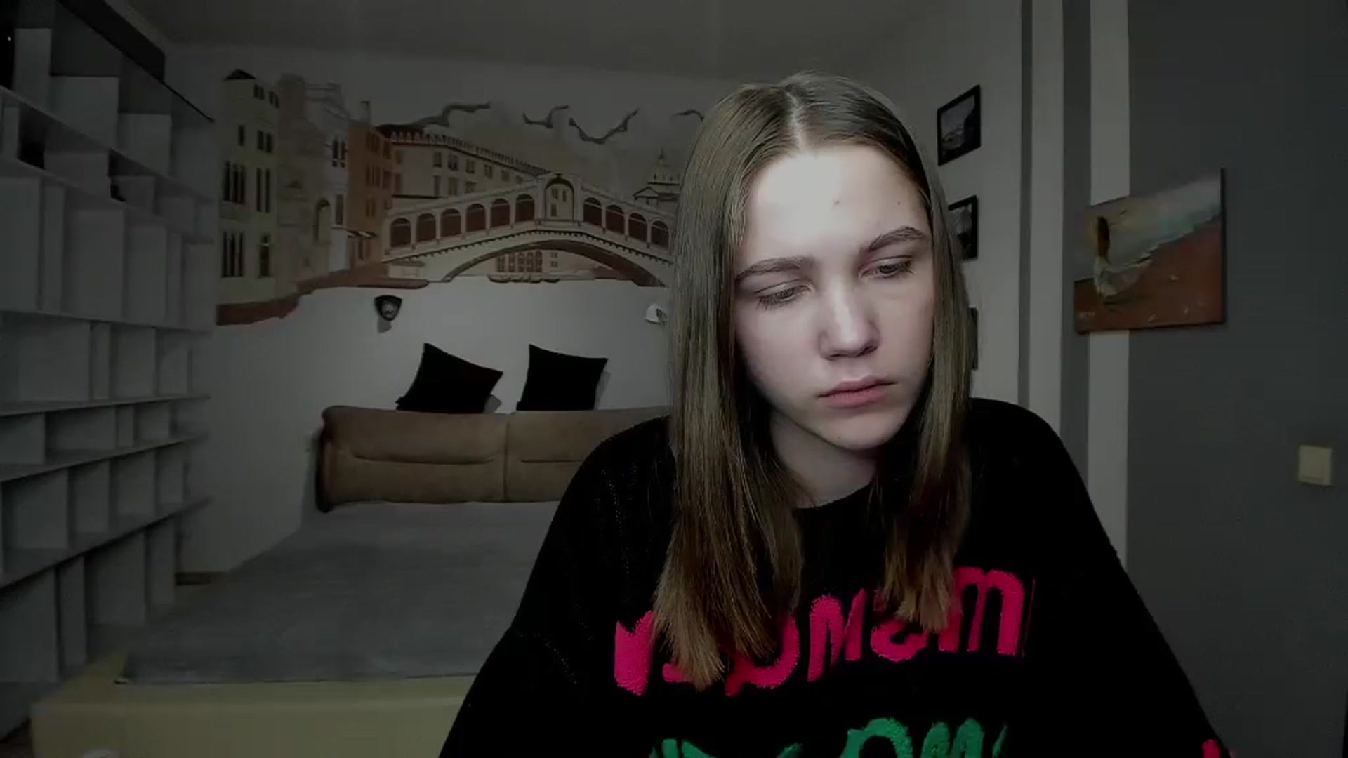Gallery image thumbnail from Kate_Lewiss's myfreecams stream on, 01/13/2024, 12:06 image 18 of 20