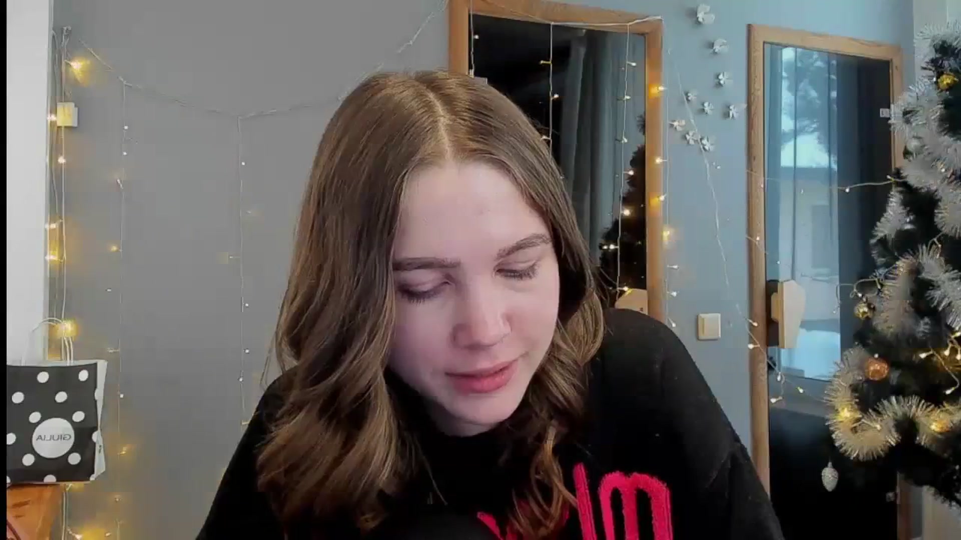 Gallery image thumbnail from Kate_Lewiss's myfreecams stream on, 01/15/2024, 11:18 image 15 of 20